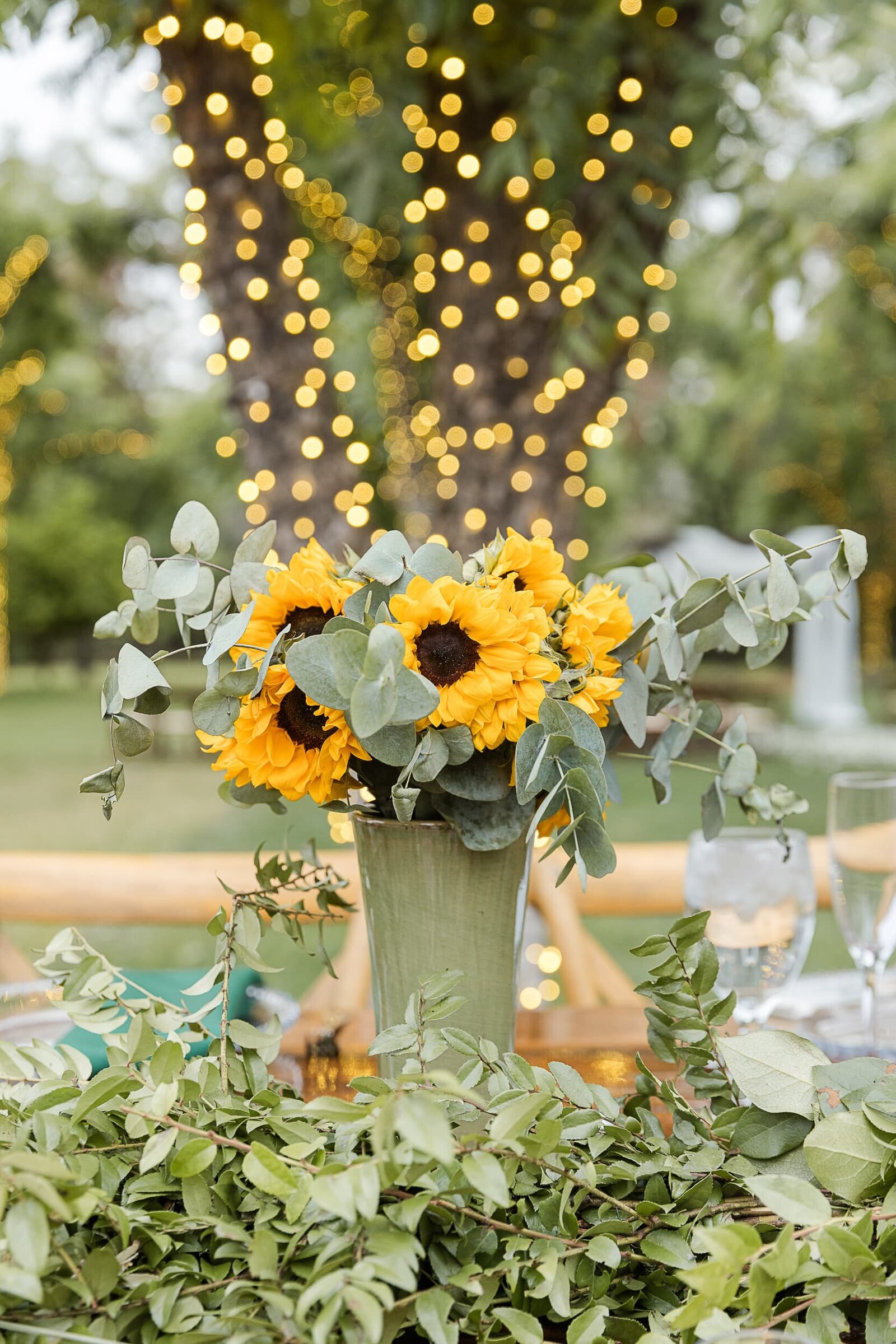 Phoenix-Wedding-Photographer-and-Videographer-Venue-at-the-Grove-IngWed-1034