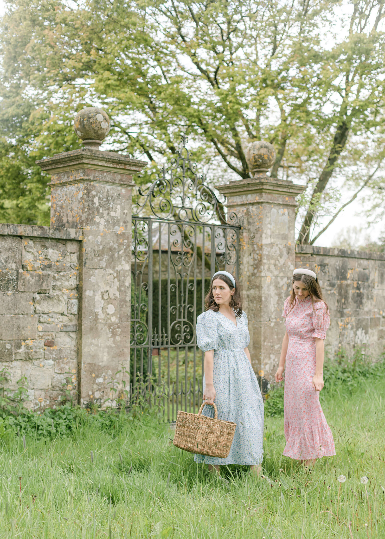 chloe-winstanley-fashion-editorial-clementineandmint-gate-dresses