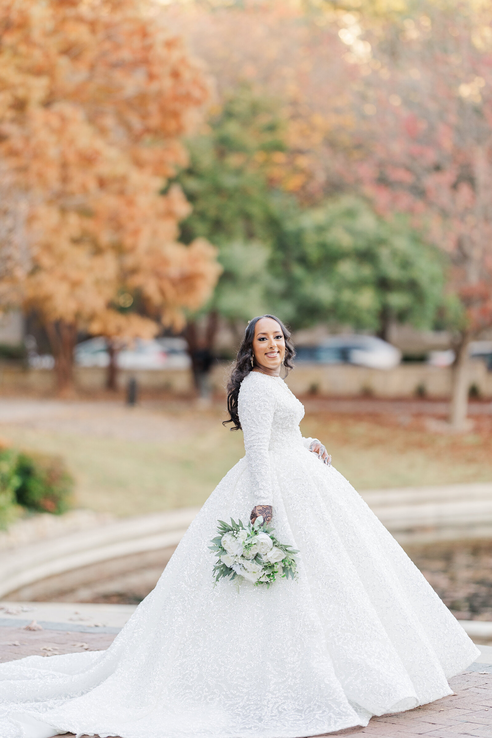 Solo bride photoshoot outdoors before wedding