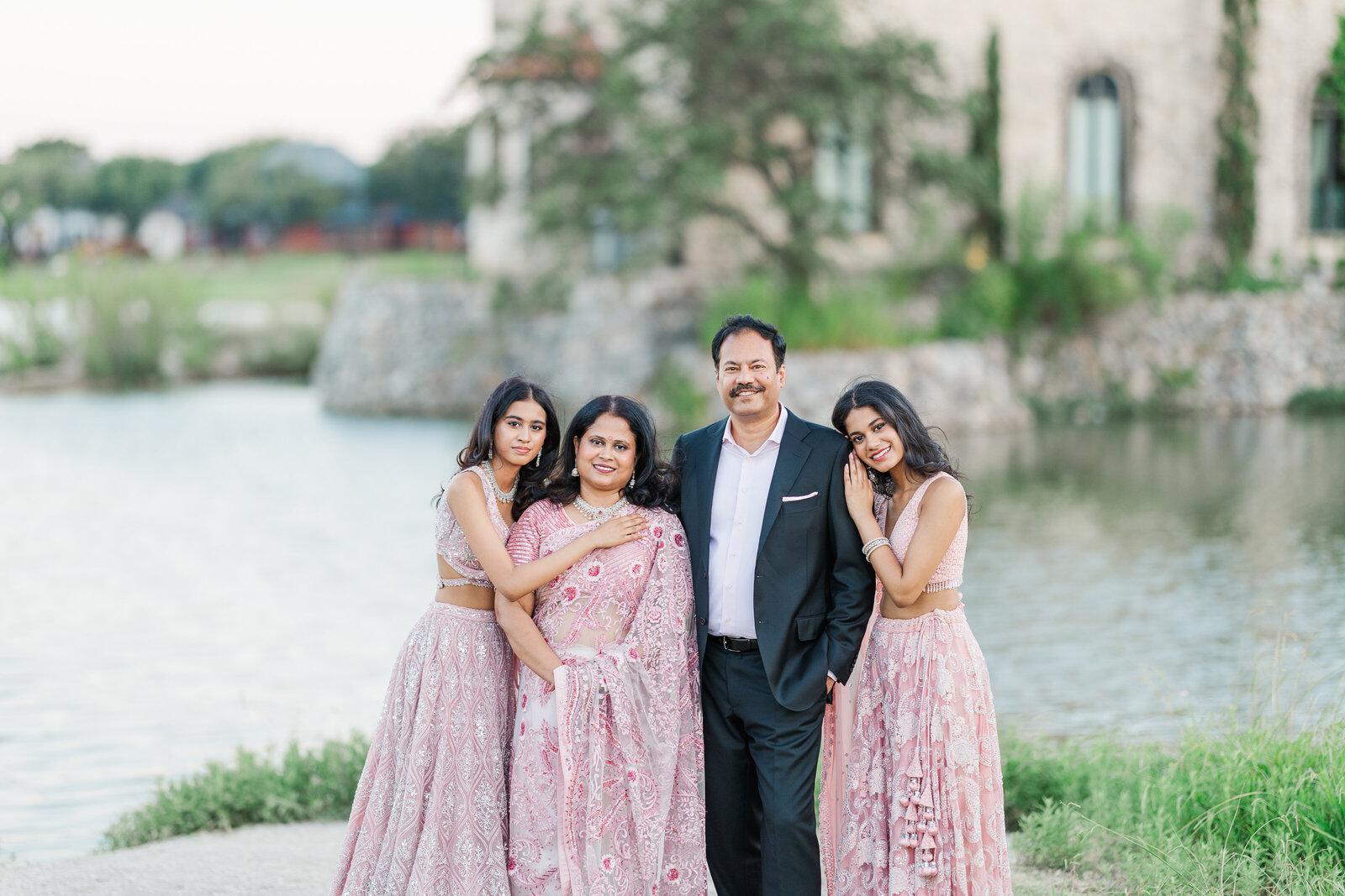 Family-portrait-outdoor-photography