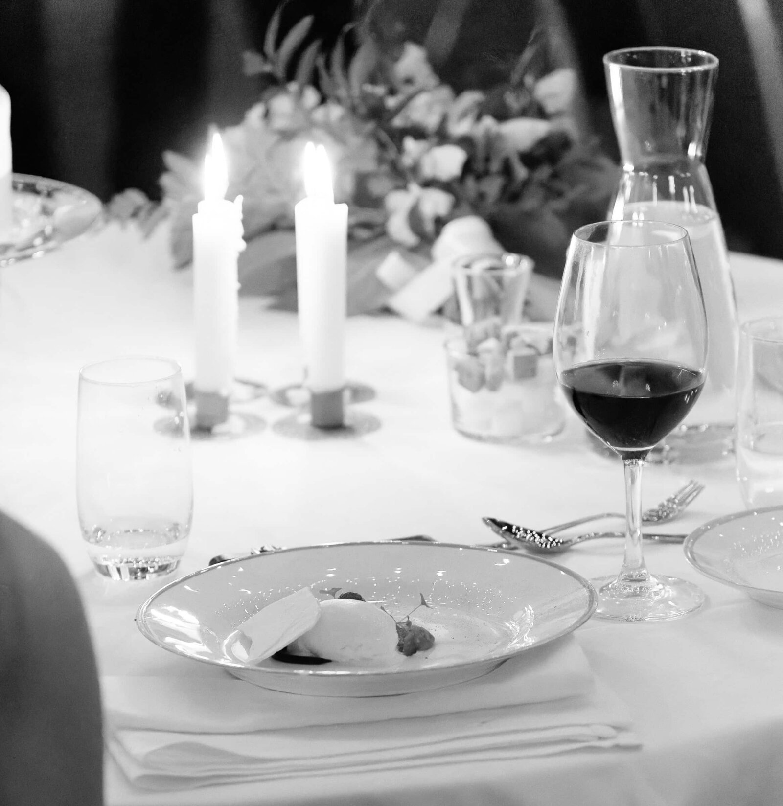 Destination Wedding Photographer Anna Lundgren in Stockholm Wedding at Solliden Skansen Stockholm Sweden_142