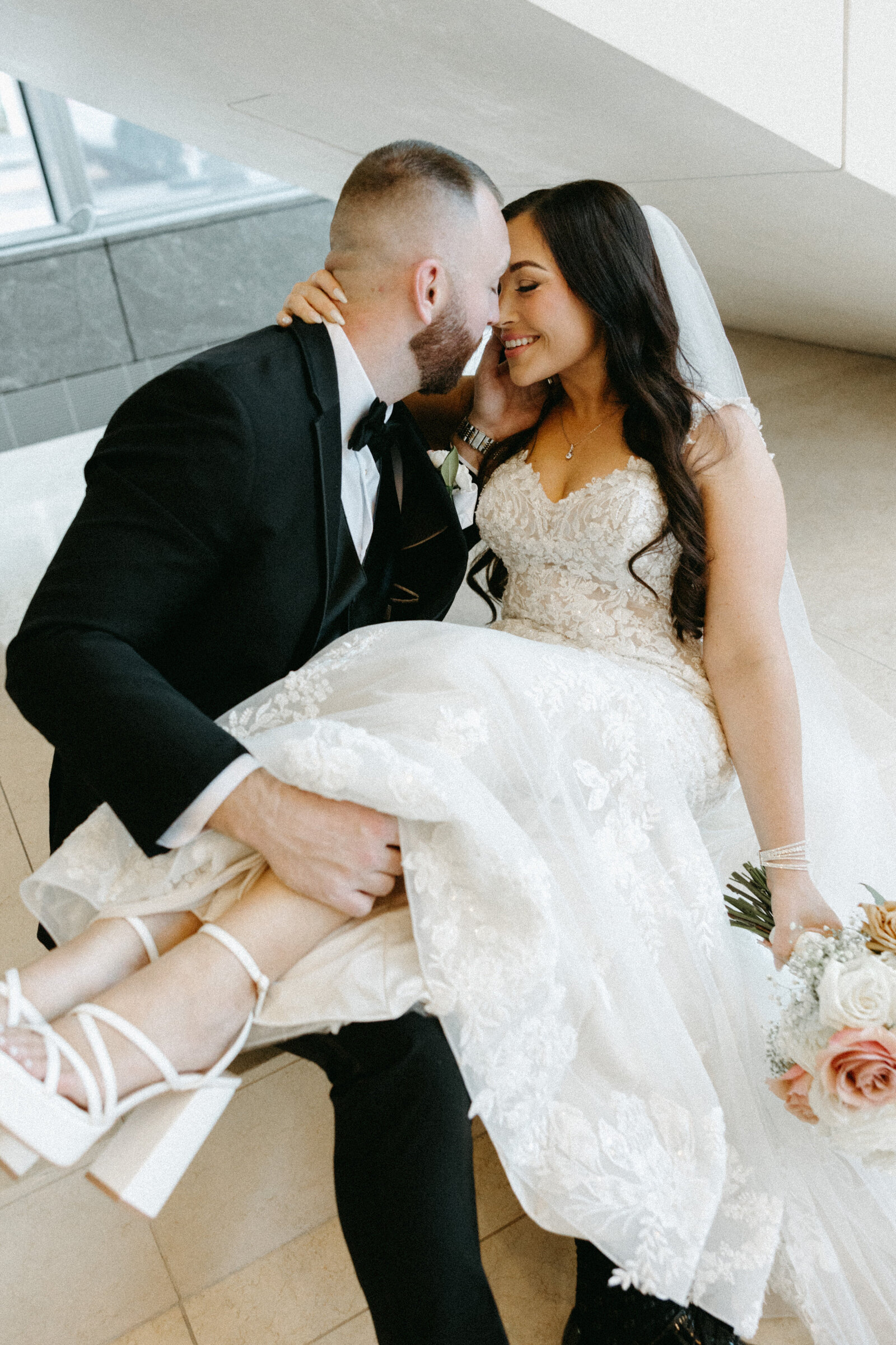 blissfullybriphotography-pittsburgh-wedding-meneice-fairmont-2024-0382
