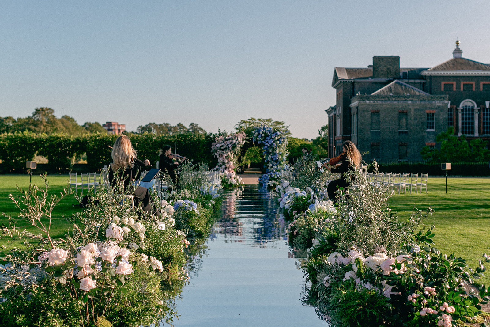 MJV-Kensington-Palace-Orangery-Wedding-051024-Ceremony-Philippa-Sian-Photography