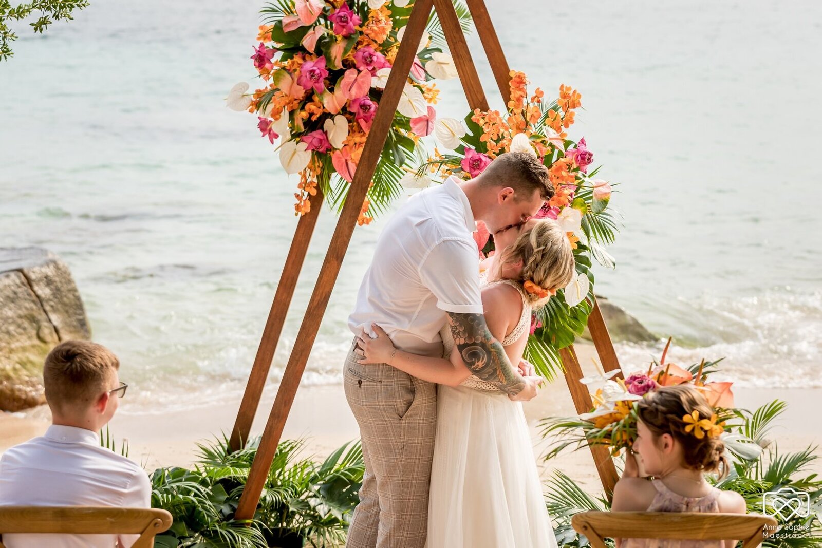 couple with parasol