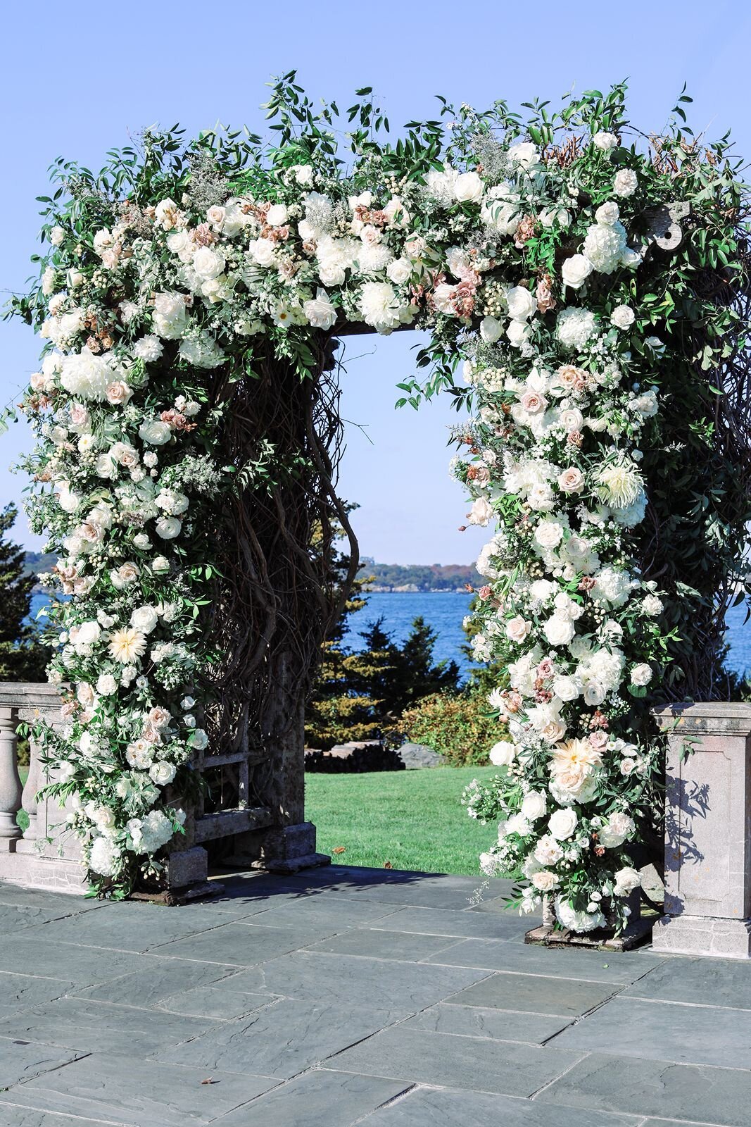 leila-james-events-newport-rhode-island-luxury-wedding-planner-castle-hill-inn-venue-jillian-knight-wedding-photographer-Photo Oct 28 2023, 2 11 29 PM copy