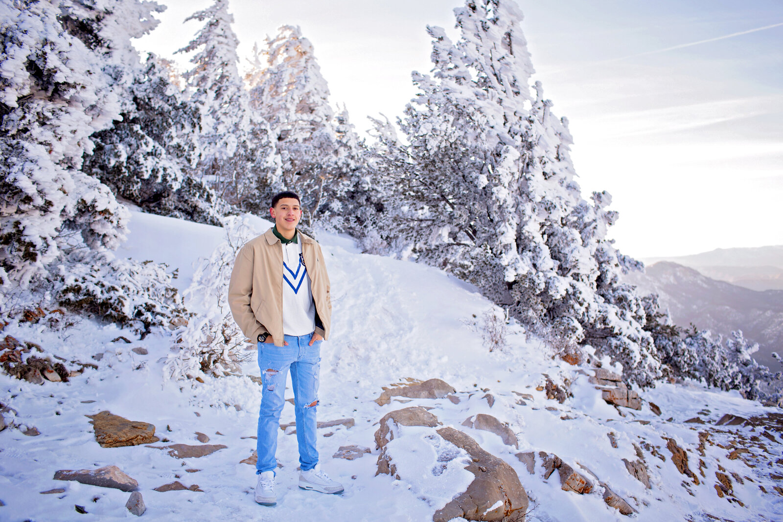 NM-senior-boy-session-in-the-snow-mountain-top