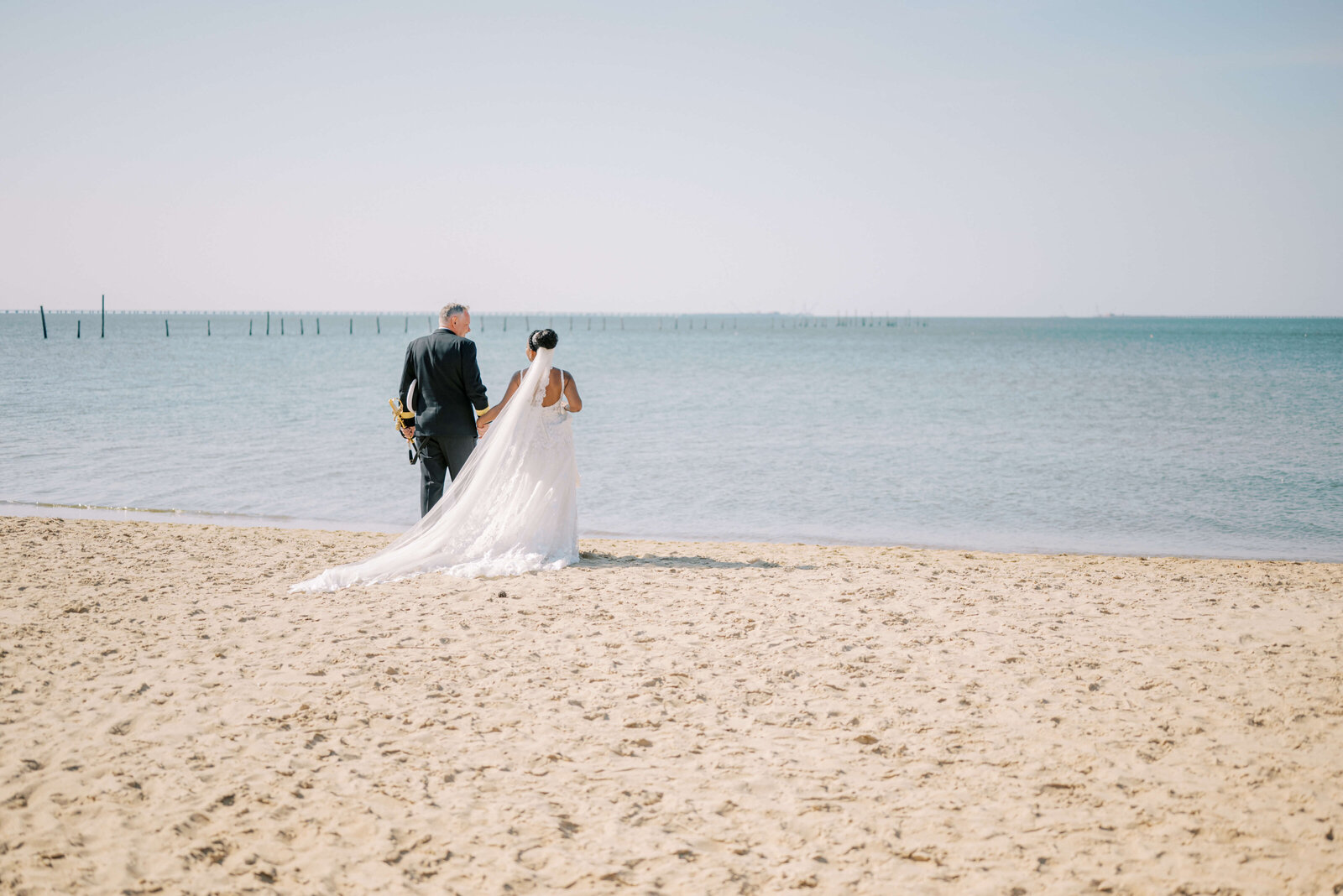 Delta-Bayfront-Suites-Virginia-Beach-Wedding-Planners-Sincerely-Jane-EventsMLP-19