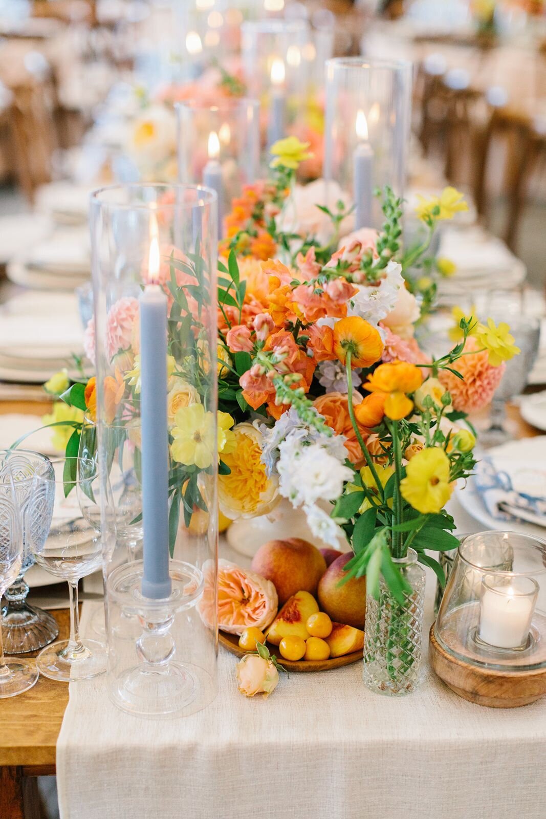 leila-james-events-newport-rhode-island-luxury-wedding-planner-castle-hill-inn-venue-erin-mcginn-wedding-photographer-bright-florals-CH0591 copy