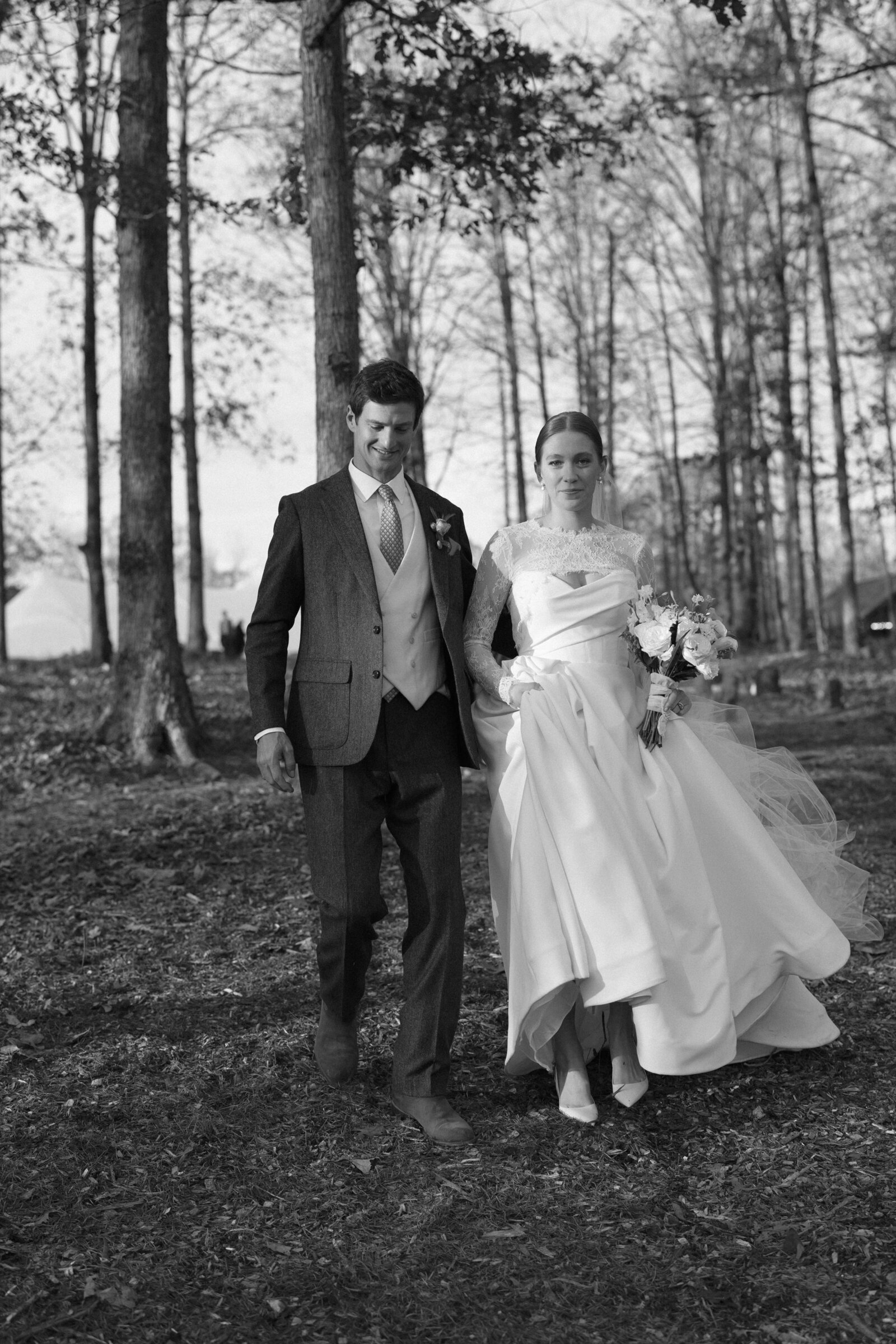 sailcloth tent wedding; sailcloth tent wedding nashville farm; private residence wedding; Lindsey Whatley Photo; East Coast Documentary-Style Wedding Photographer