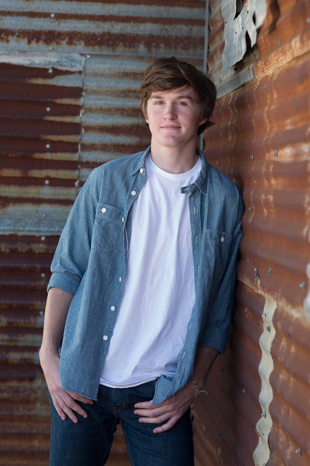 senior-guy-rustic-wall