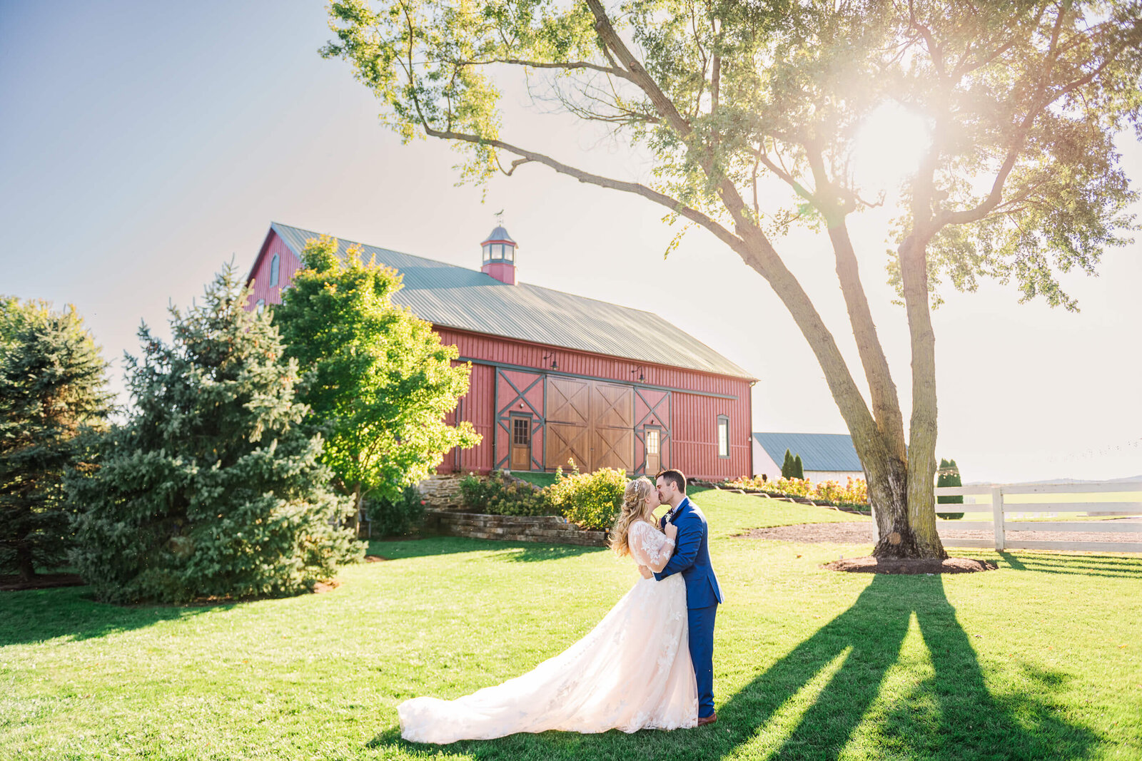 Bluebird-Manor-Wedding-Photos-Frederick-Maryland-Wedding-Photographer-Mary-Sarah-Photography