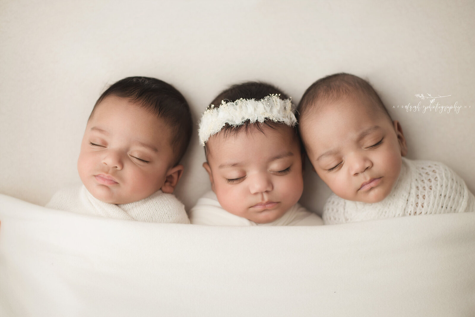TripletsNewbornSession_09 copy