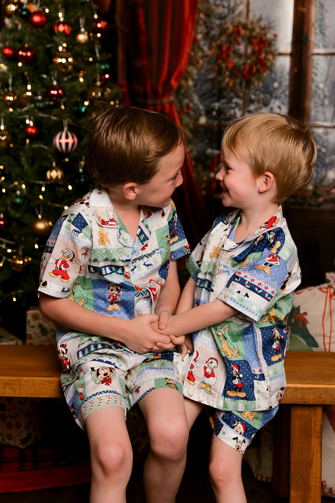 Travis & Benny Studio - Higgins Xmas Mini-69