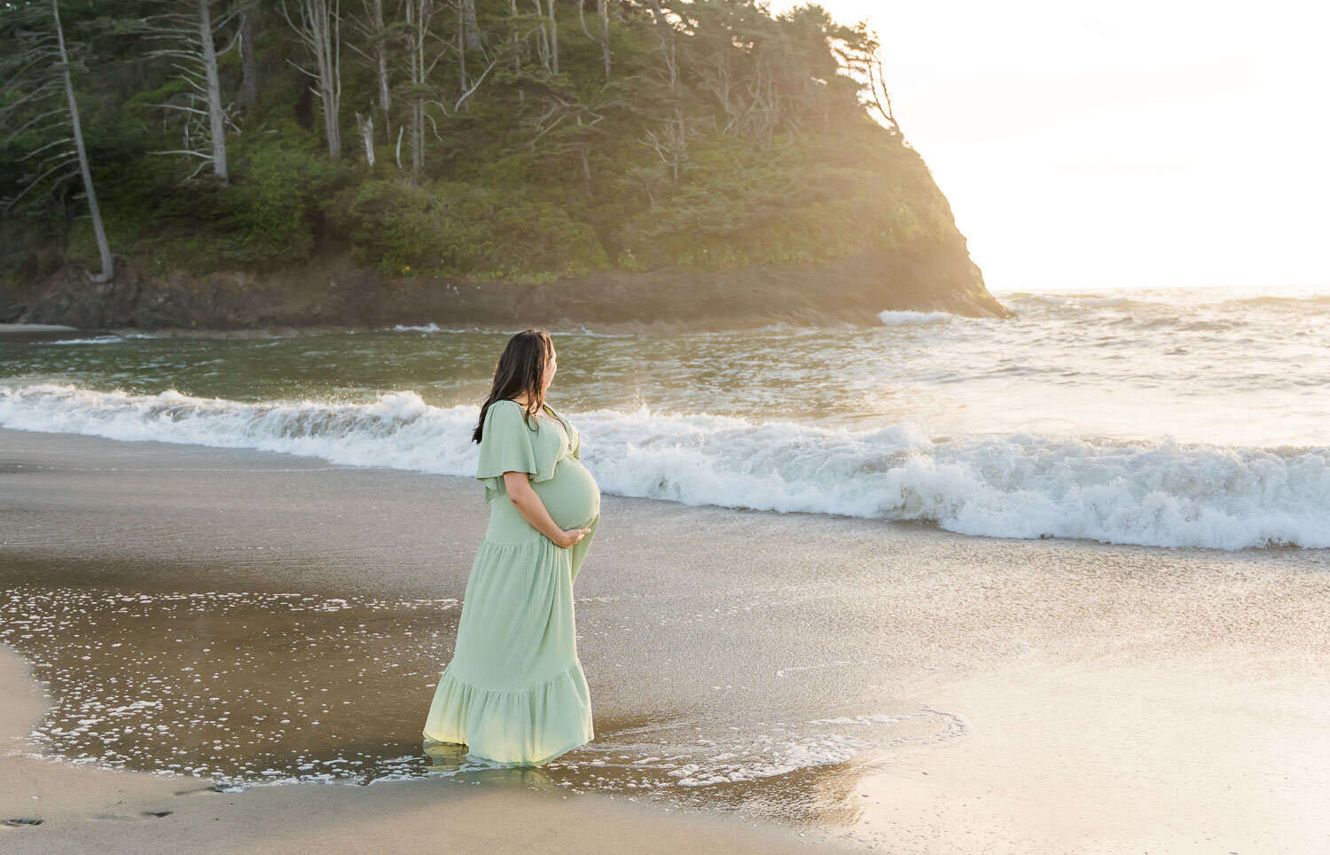 Family Photographer in Lincoln City, Oregon 