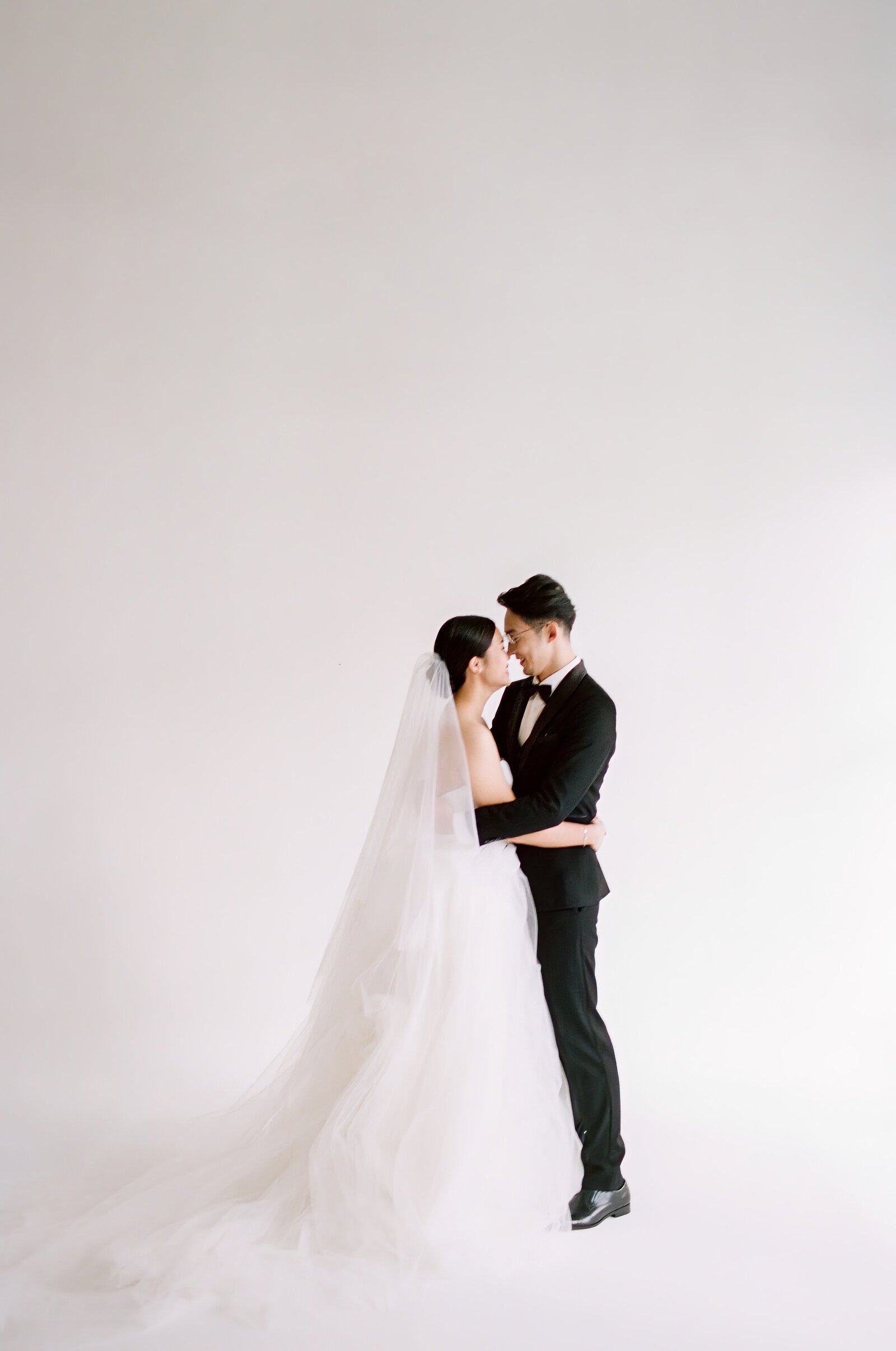 34Josiah & Sabrina Singapore Pre-Wedding Photography MARITHA MAE-topaz-enhance-1.8x-faceai