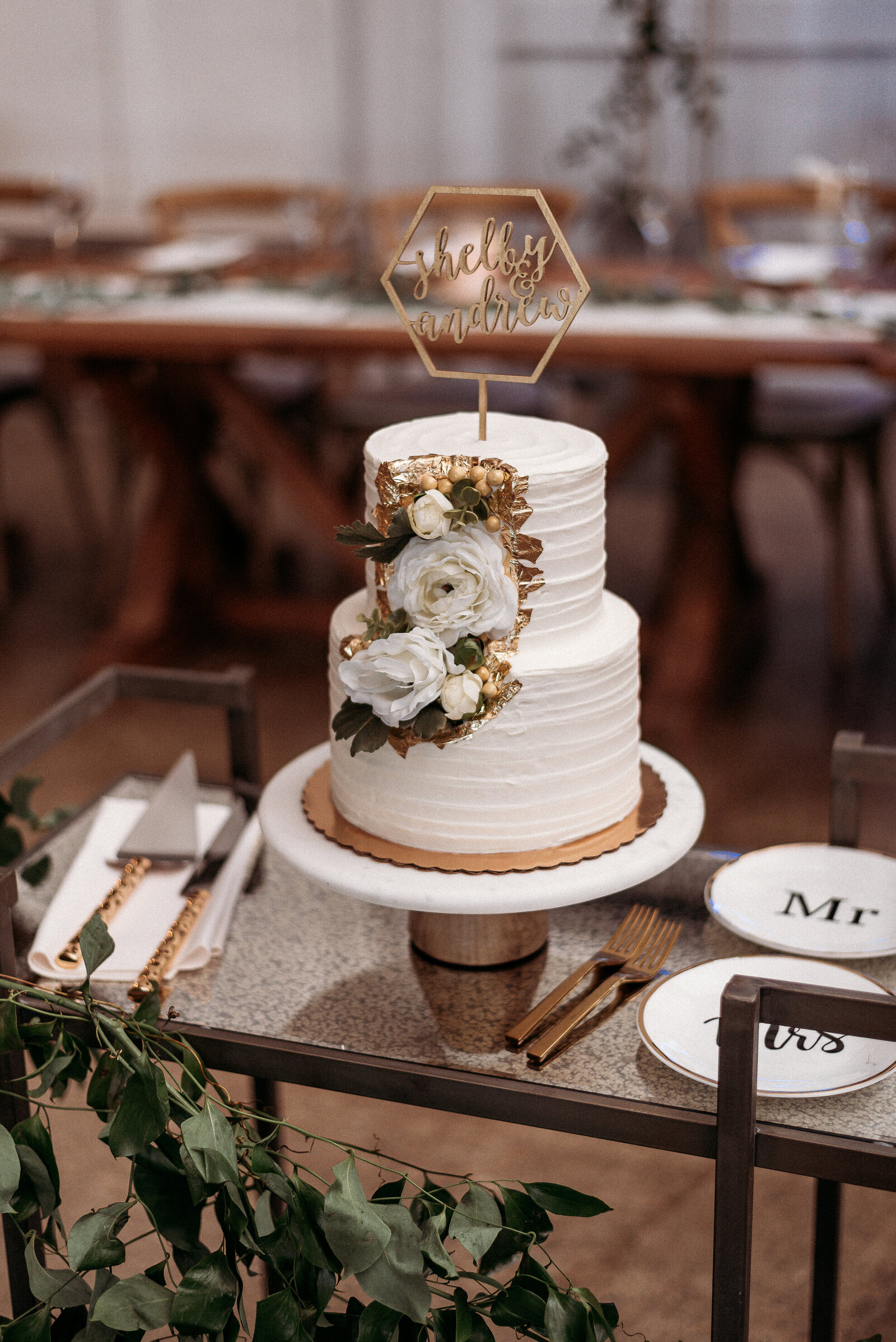 white gold wedding cake