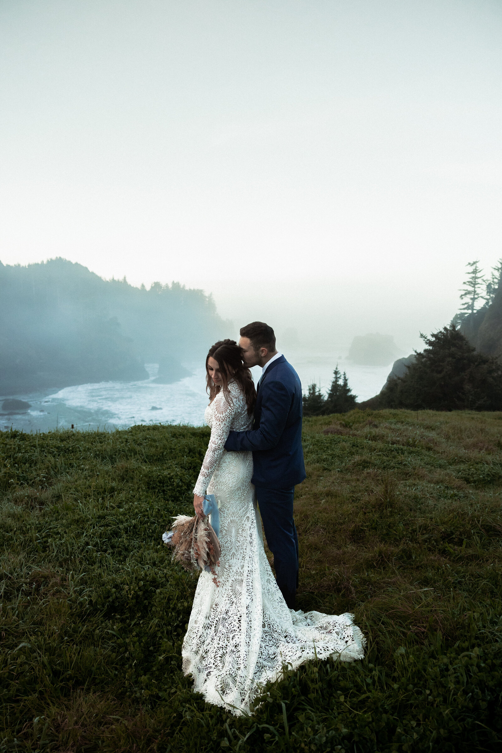 Oregon Coast Elopement Photography by Kollar – Arizona’s Premier Elopement Photographer