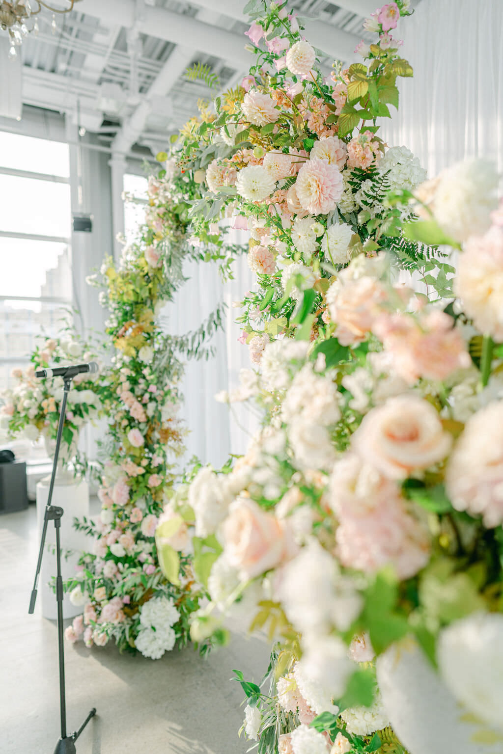 Montreal Science Center Wedding | Montreal Top Wedding Photographer | Luxury Moment Photography-02424