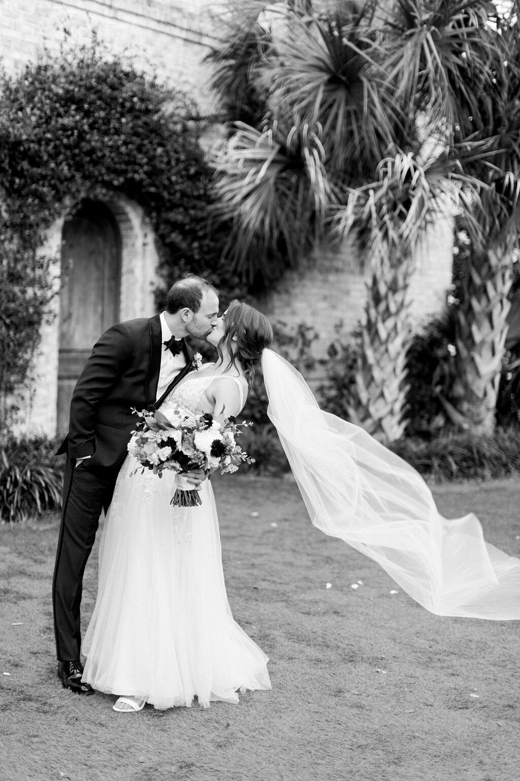 Kaitlin&Dale_WrightsvilleManor_ErinL.TaylorPhotography-1299