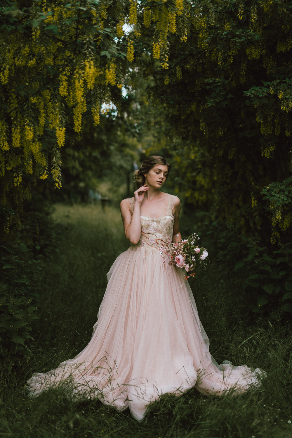 Hanami-cherry-blossom-blush-tulle-wedding-dress-JoanneFlemingDesign_DavidWickhamPhoto (4)