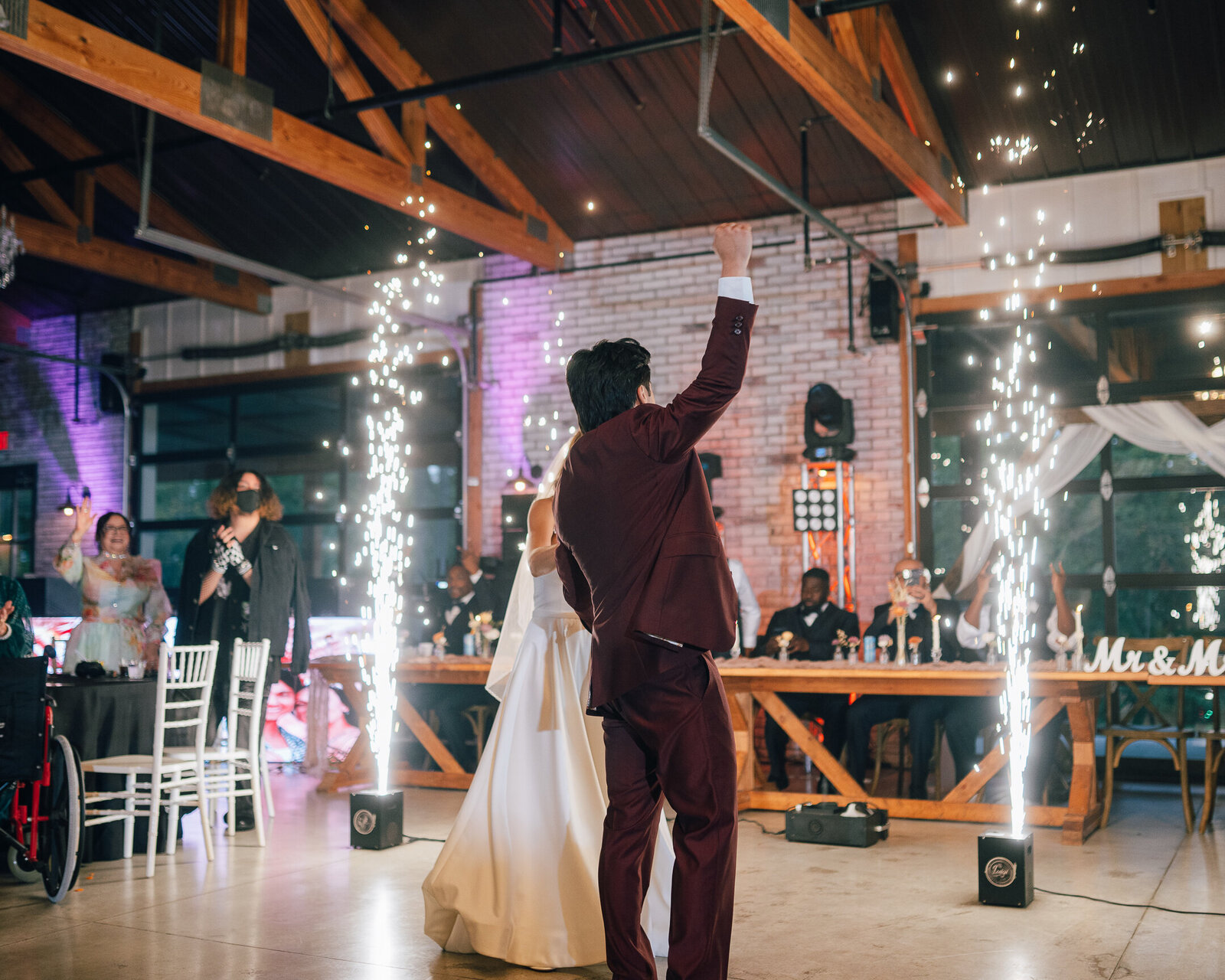 Saenz The Farmhouse KC Event Venue Wedding331