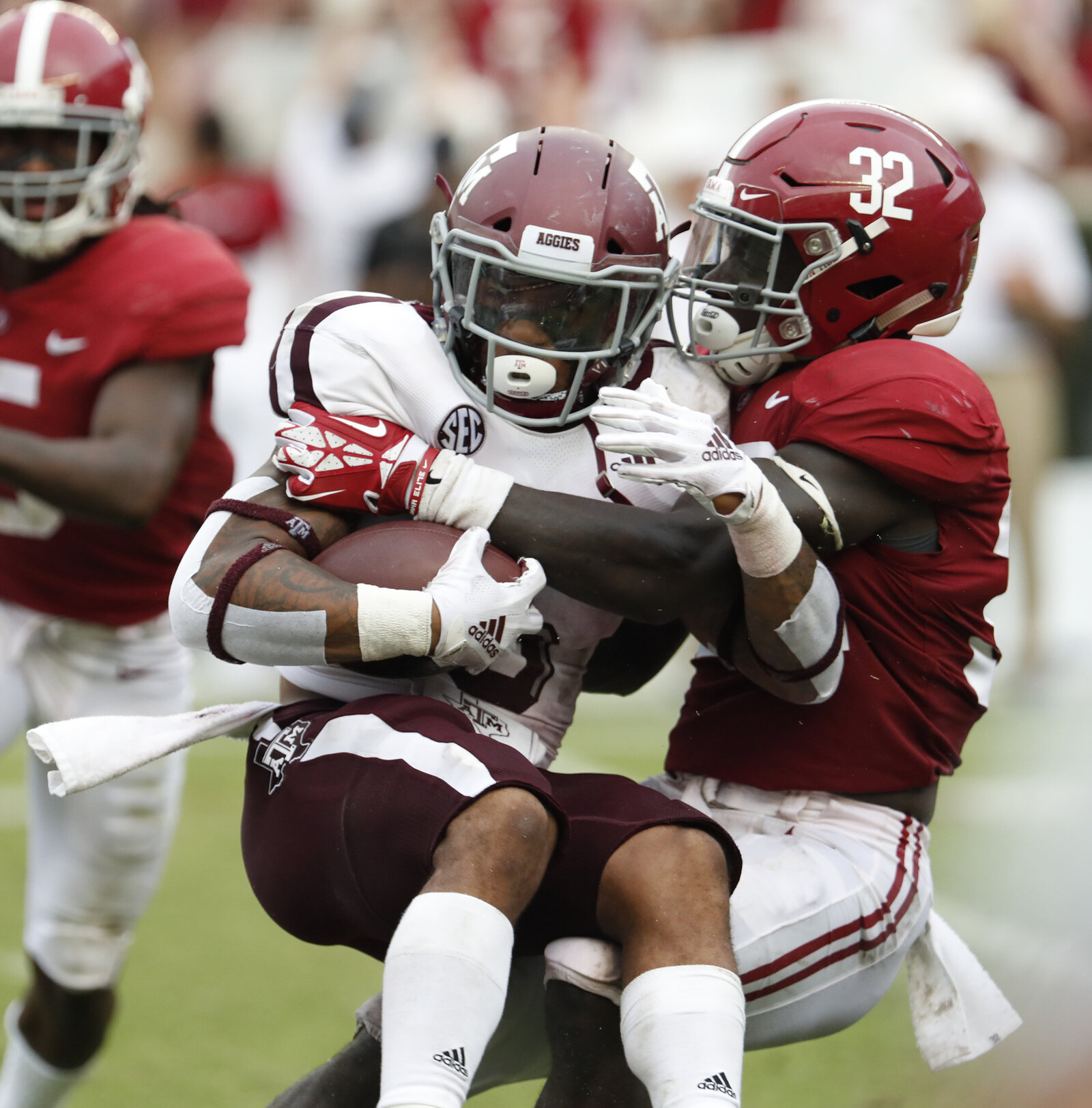 alabama-football-game-action