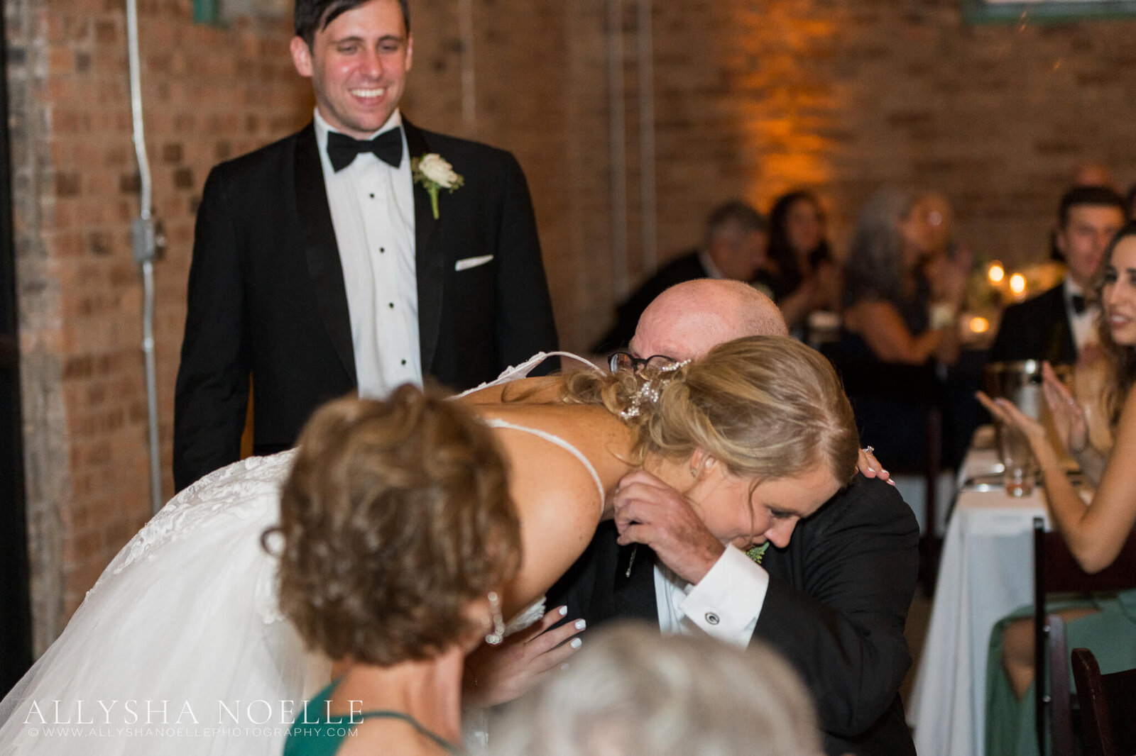 Wedding-at-The-Factory-on-Barclay-in-Milwaukee-0941