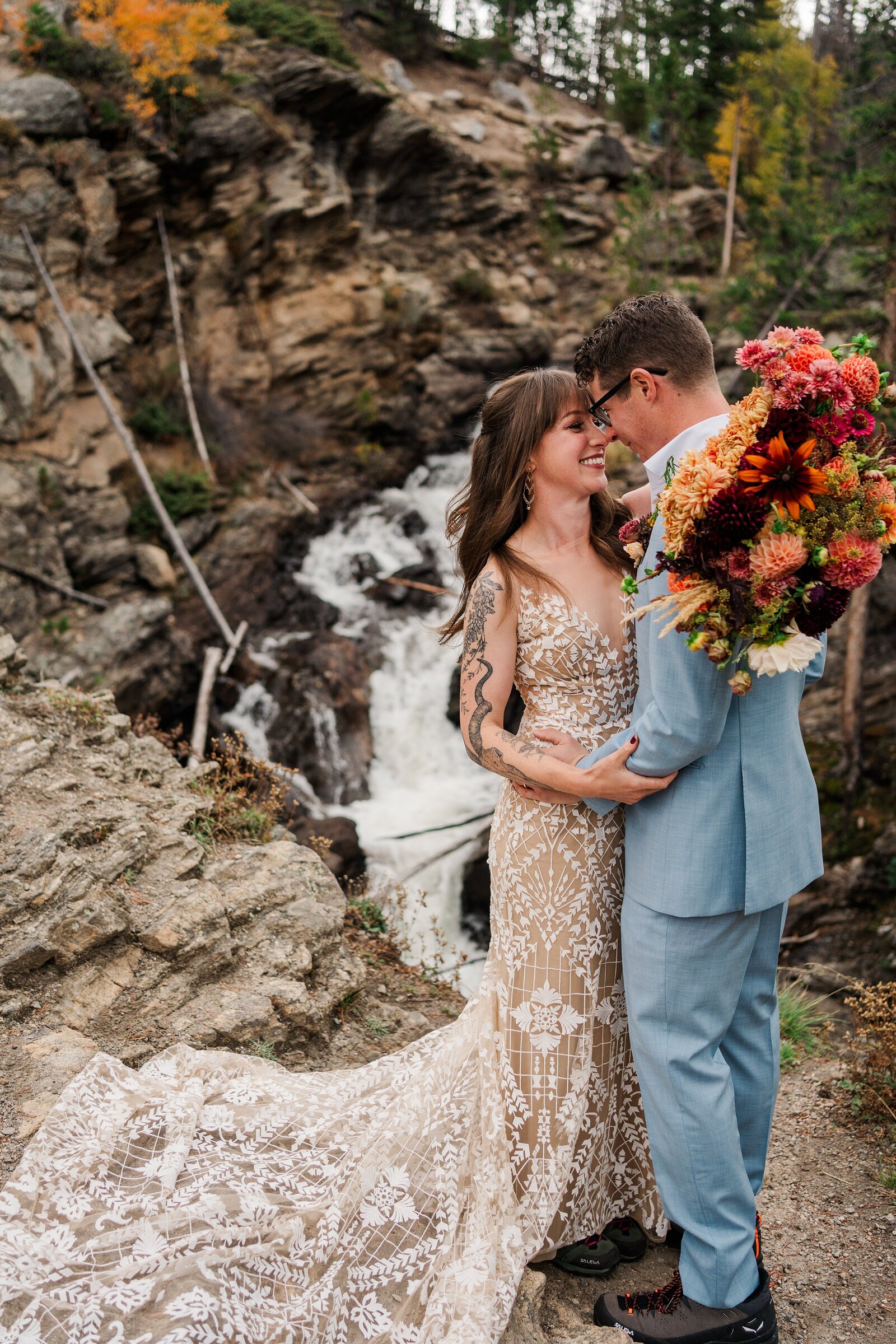 Make your proposal unforgettable with Samantha Immer Photography. Our storytelling approach will capture the authenticity and romance of your special moment.