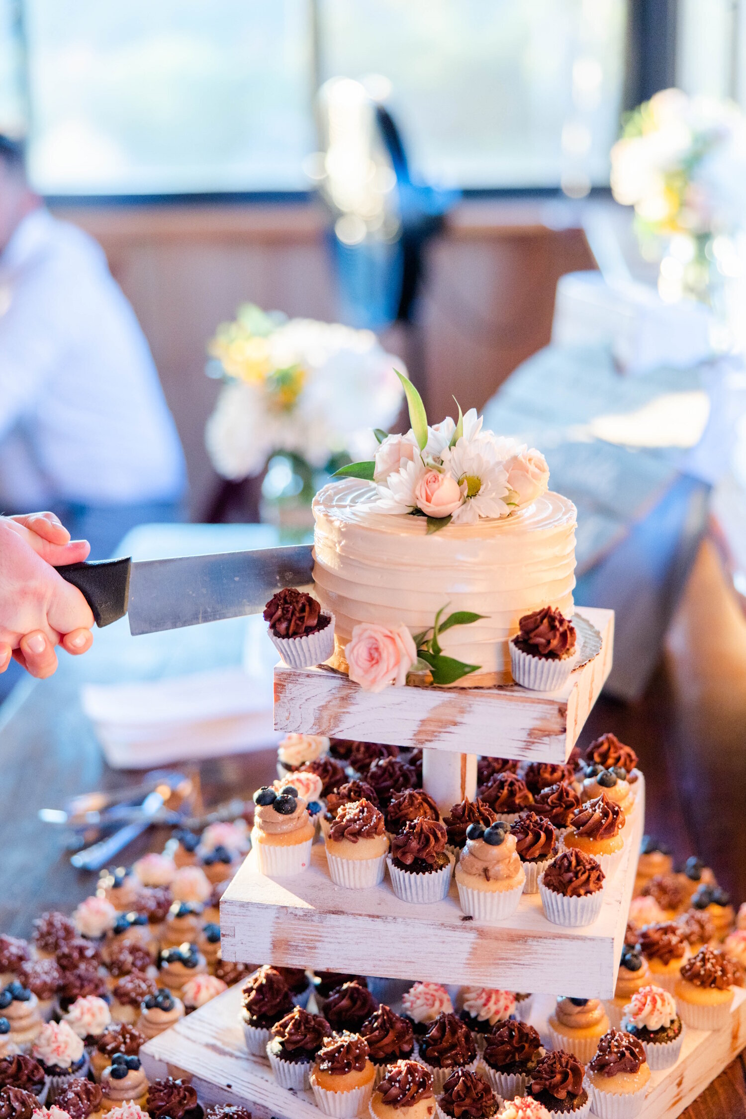 2022 08 14_Elle Josh Wedding_Nuzzos Farm_Branford CT_06-Reception-381