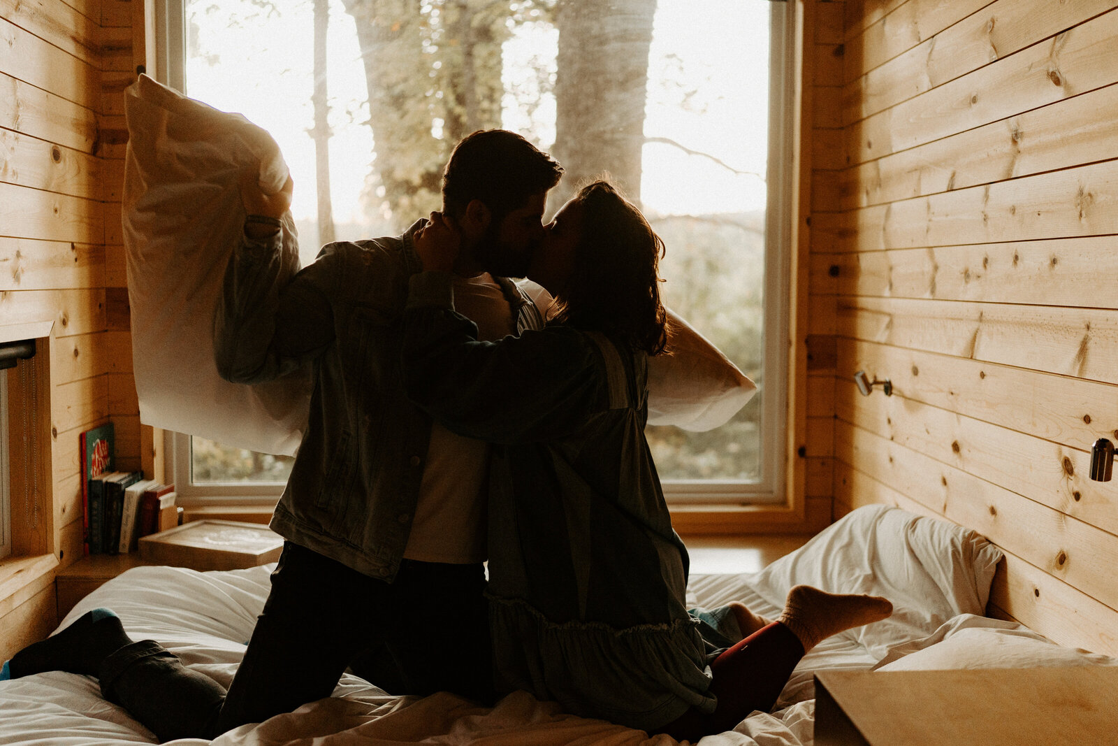 pillow-fight-couples-photo