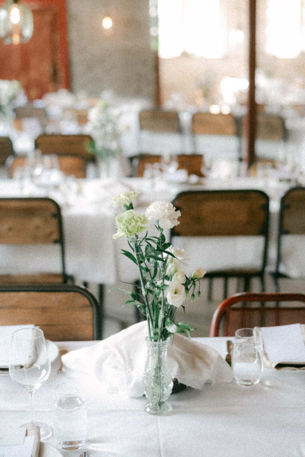 Wedding photo of an Intimate  wedding reception  in Porvoo by photographer Hannika Gabrielsson