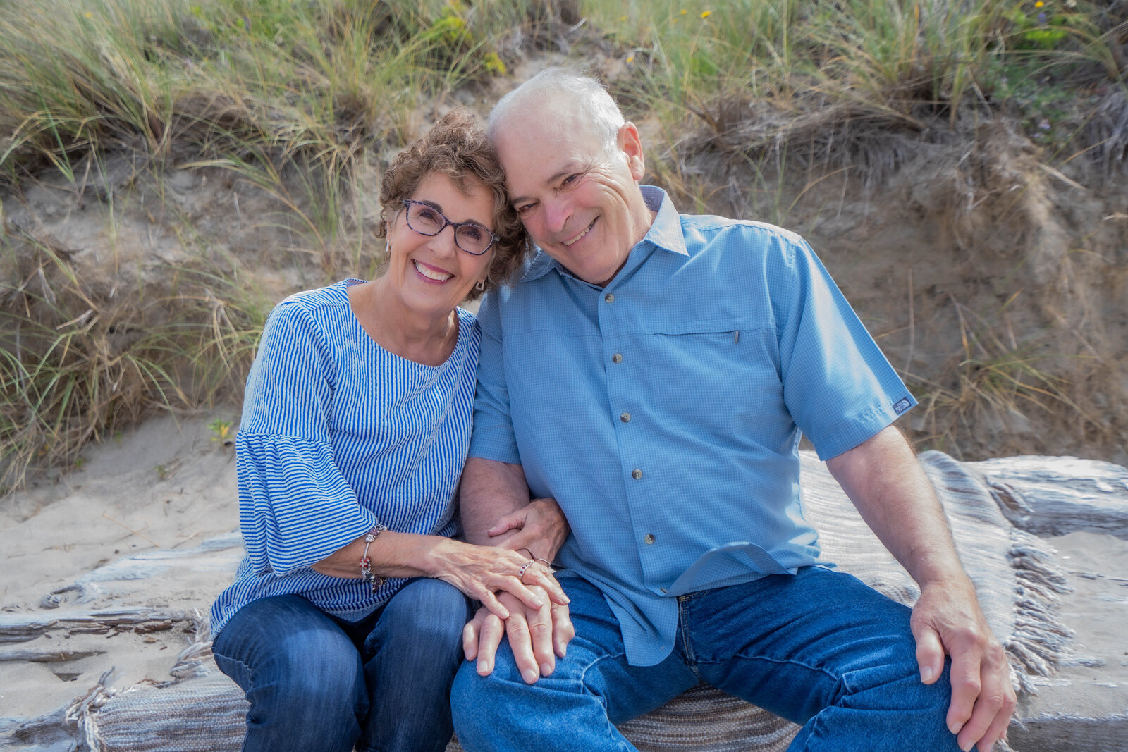 Engagement Photographer in Lincoln City Oregon 