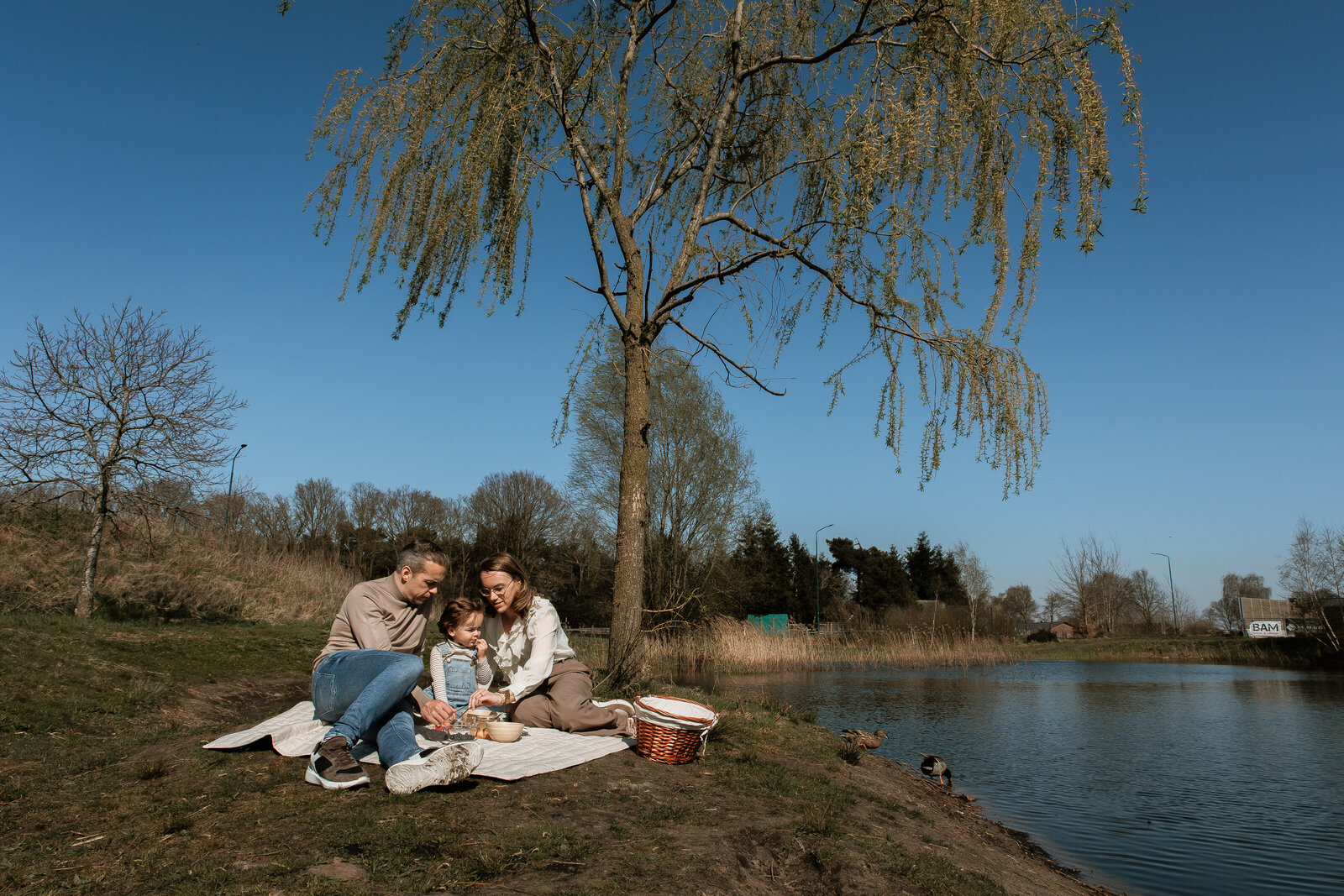 lanoukfotografie_gezinsshoot_alledaagsgeluk_reusel-89