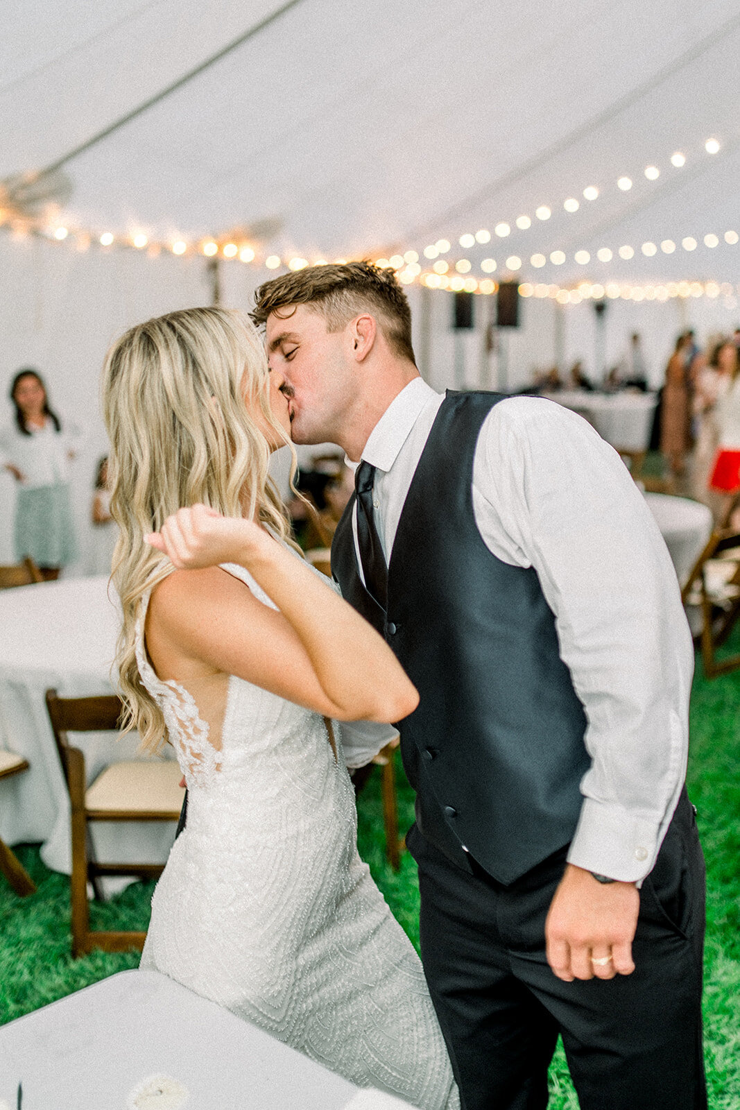 Jenna+Mason.reception.cake-5