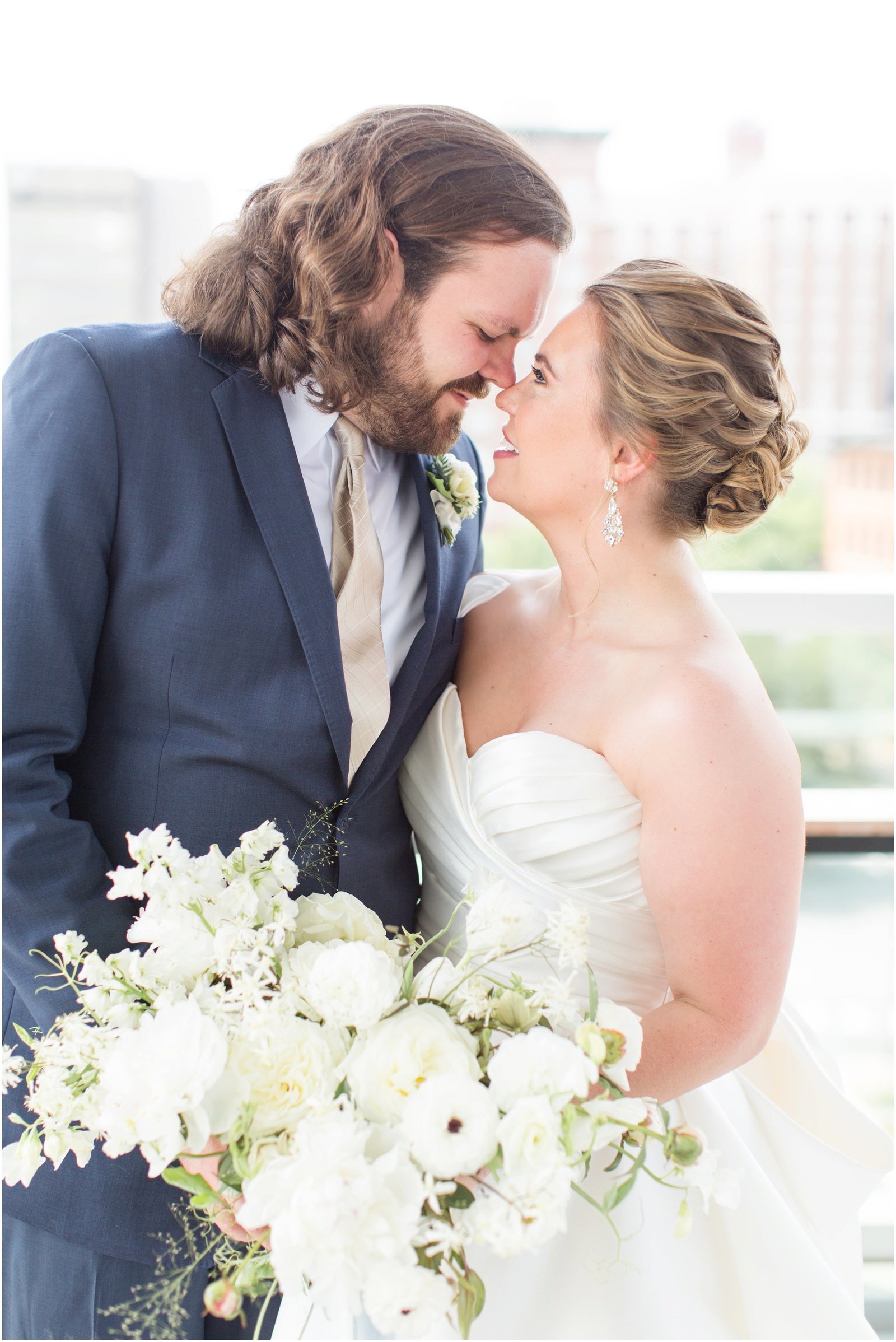 avenue-downtown-greenville-wedding_0296