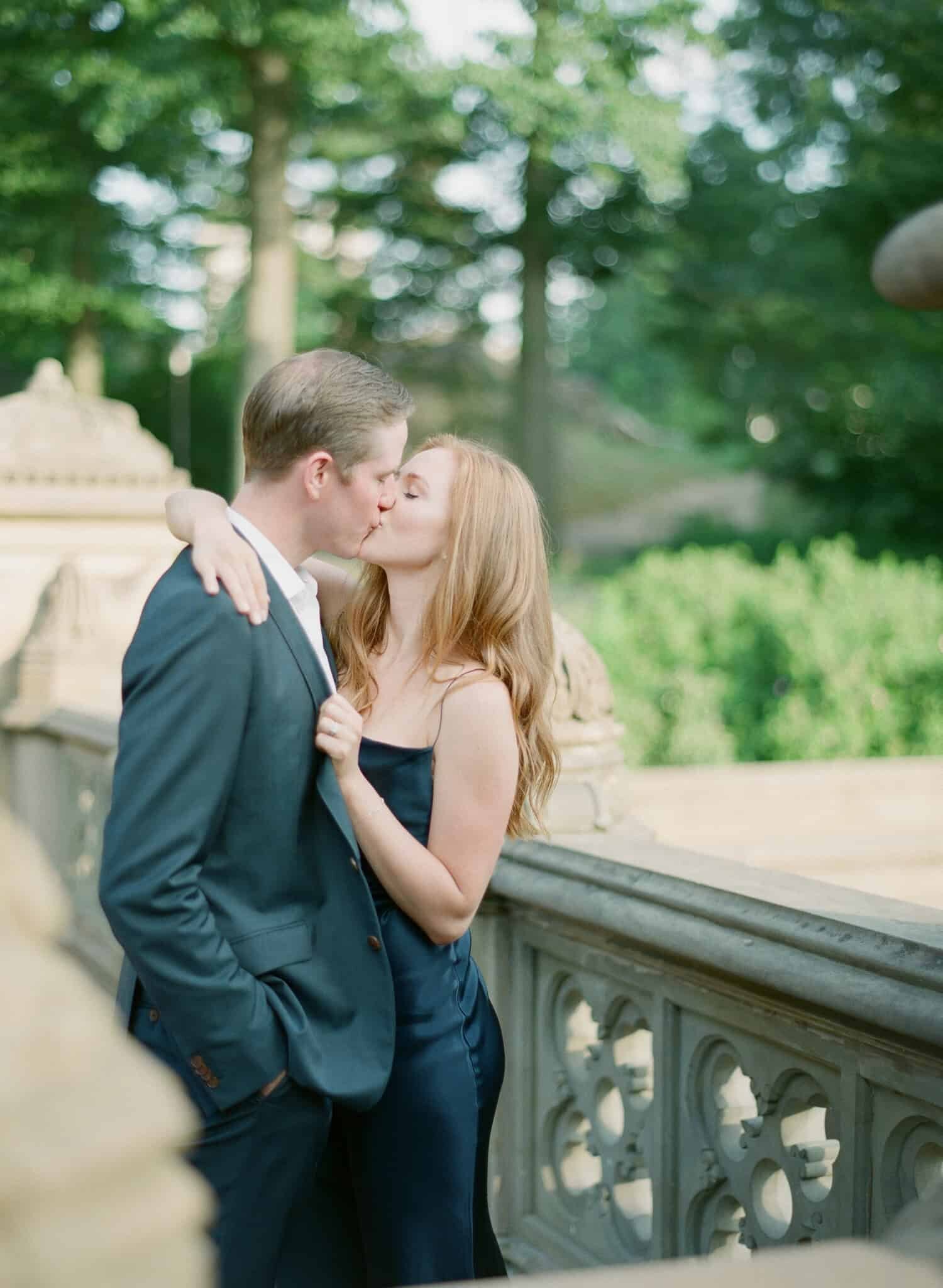 CENTRAL-PARK-ENGAGEMENT-SHOOT-BY-MATTHEW-MOORE-PHOTOGRAPHY-00010