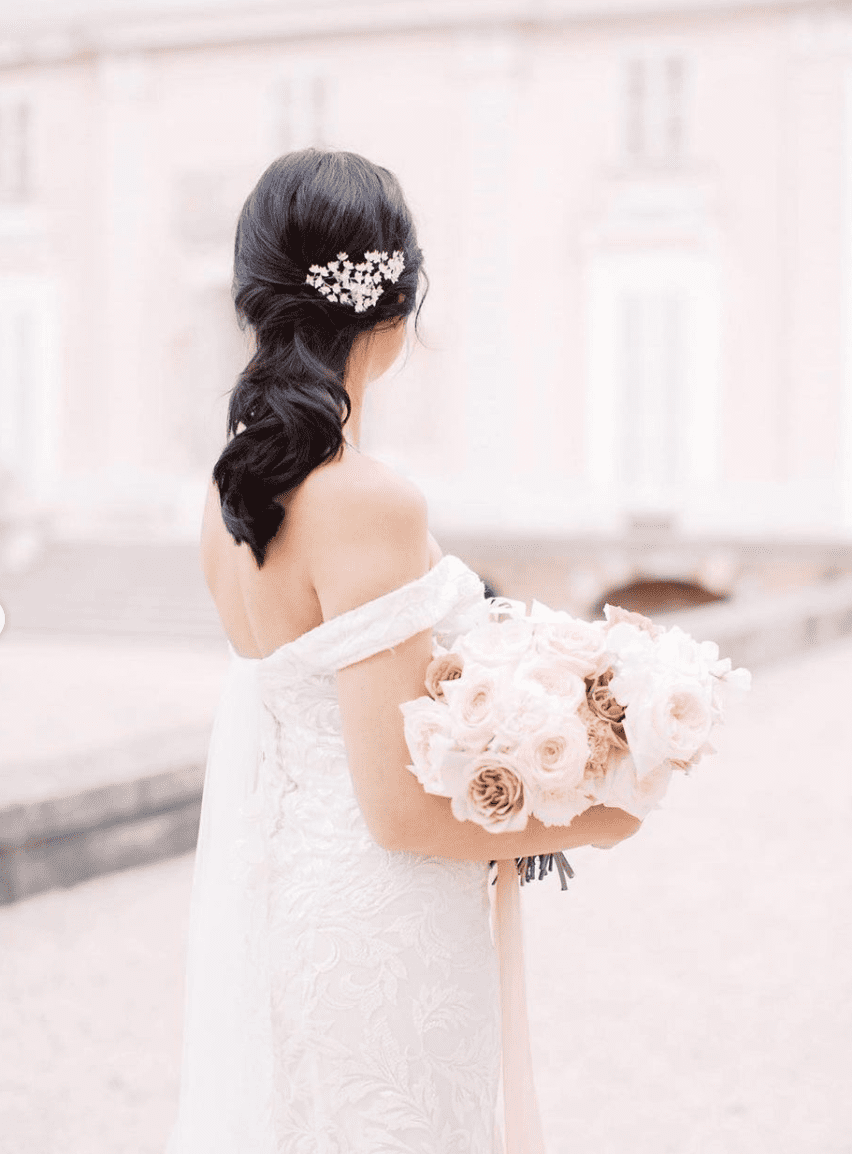 delicate-bridal-bouquet