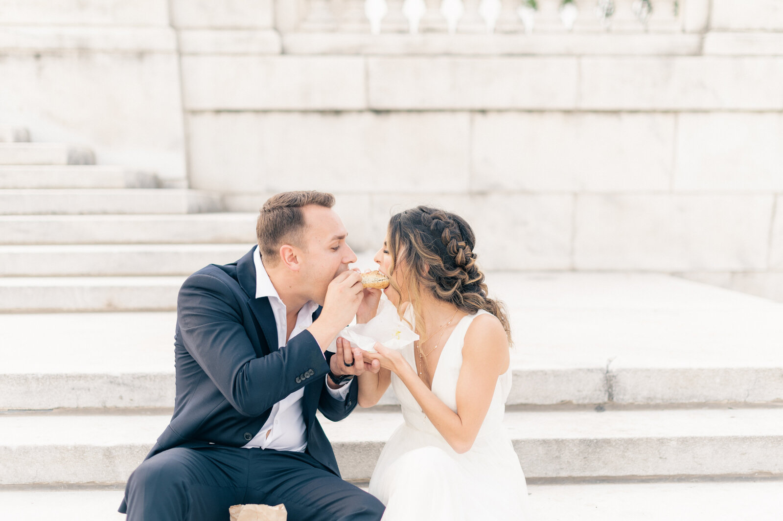 chicago rookery building and board of trade and museum campus wedding photos-8326