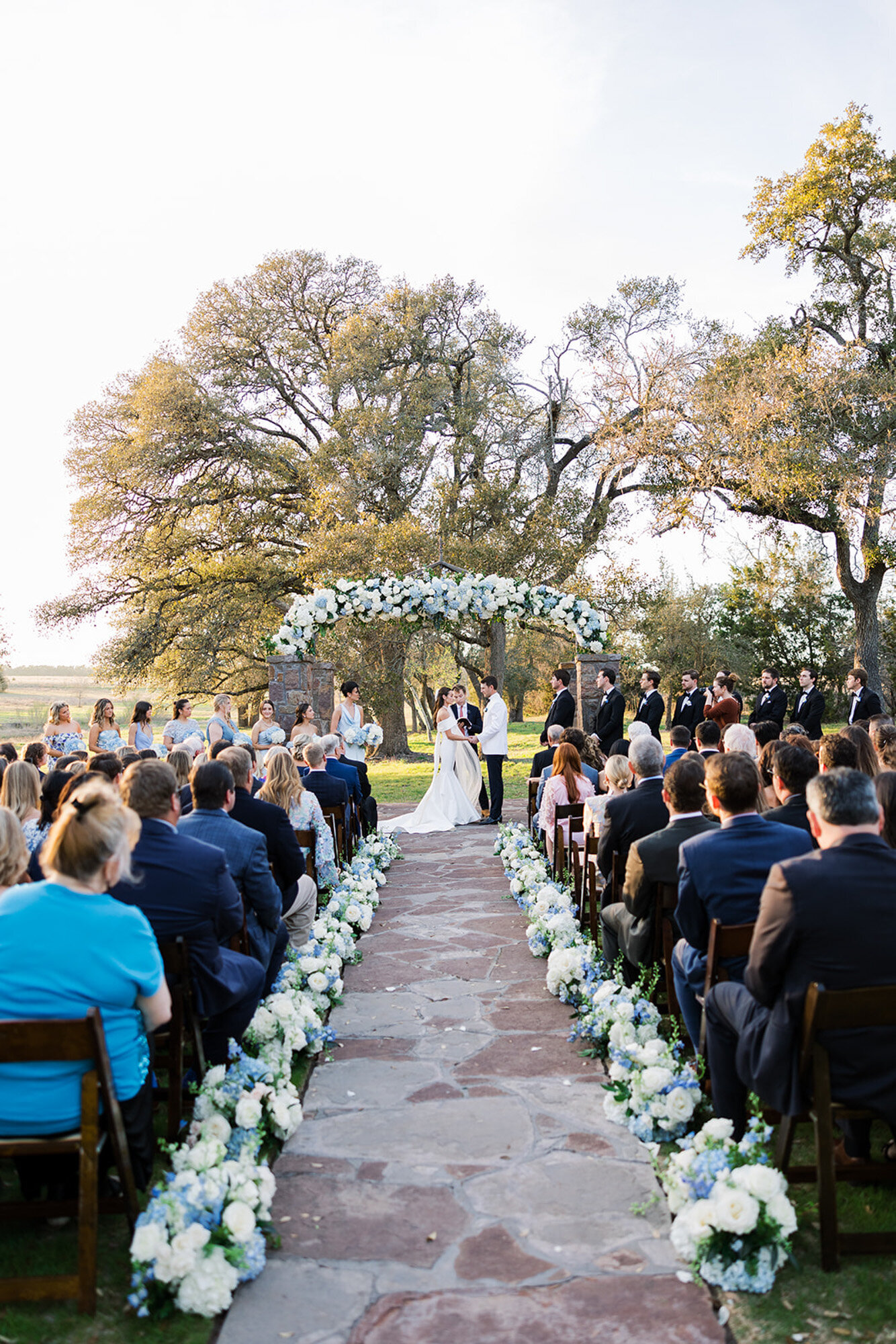 Emily-and-Colton-2024-Ma-Maison-Wedding-Venue-in-Dripping-Springs-Texas-096