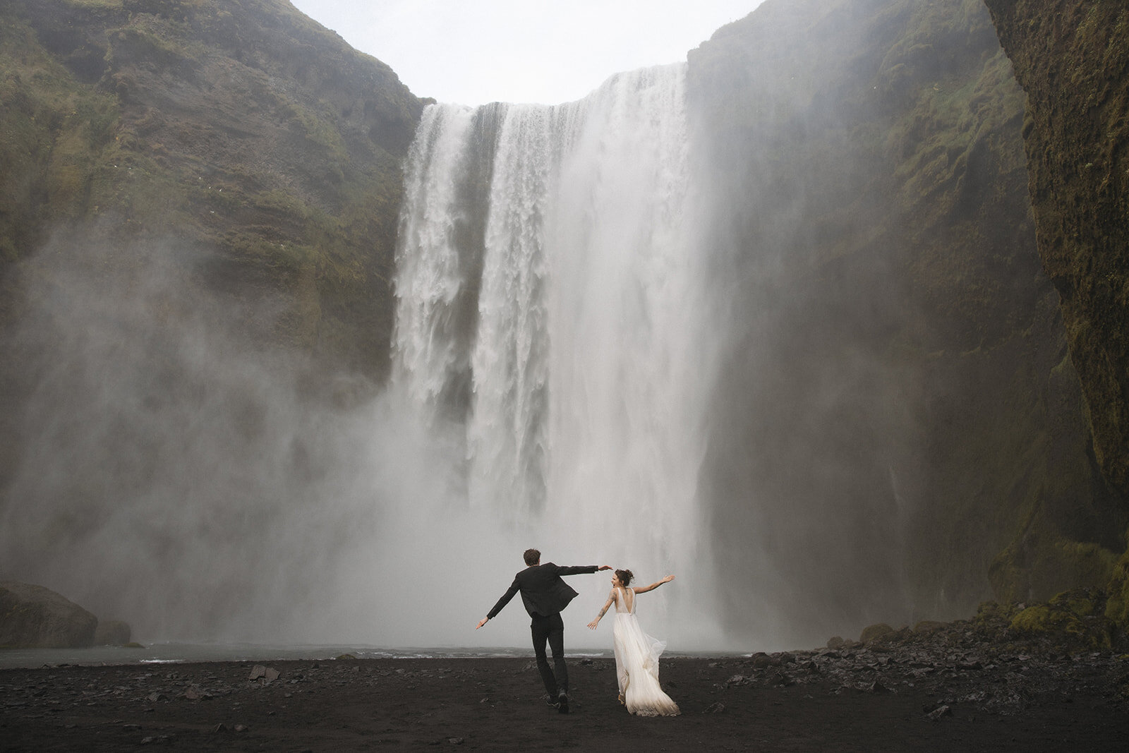 Iceland_Elopement_Photographer_Erica_Warren_Photography-35_websize