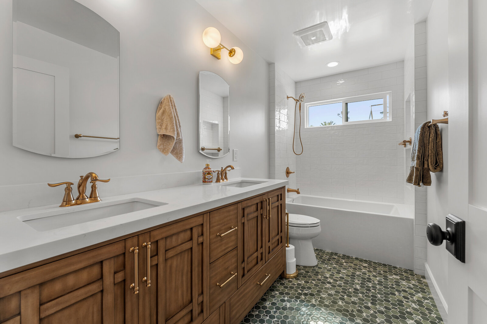 018_TPP_Battres_614JannaCircle