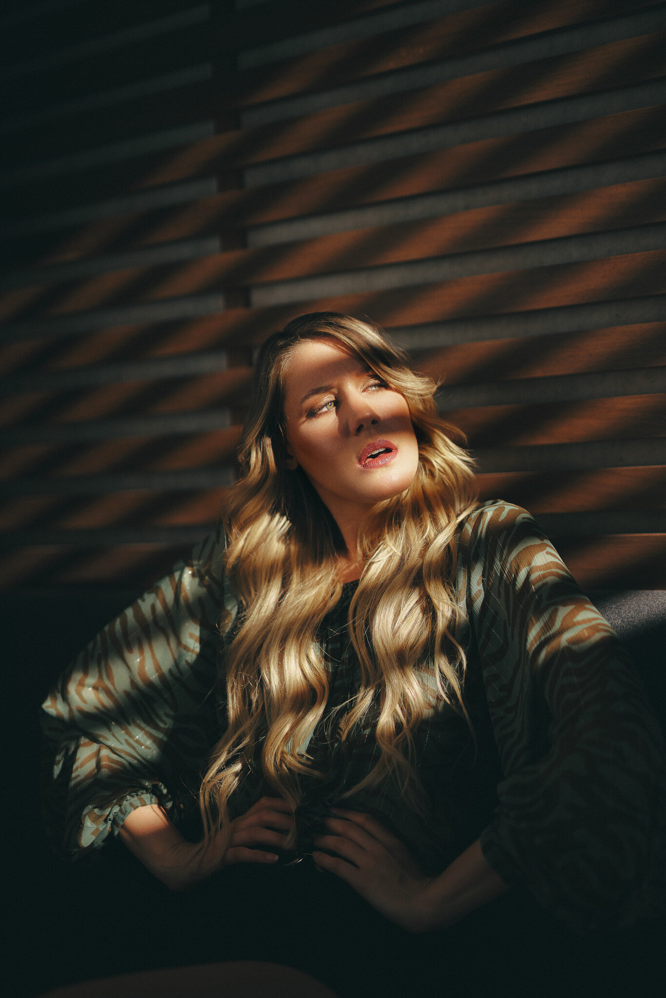Sarah Schöb_Makeup_Artist_Schweiz_Styling_Ostschweiz_Hochzeitsmakeup_Hochzeitsfrisur_Mobile_Visagistin_modernes_Styling51_2048px