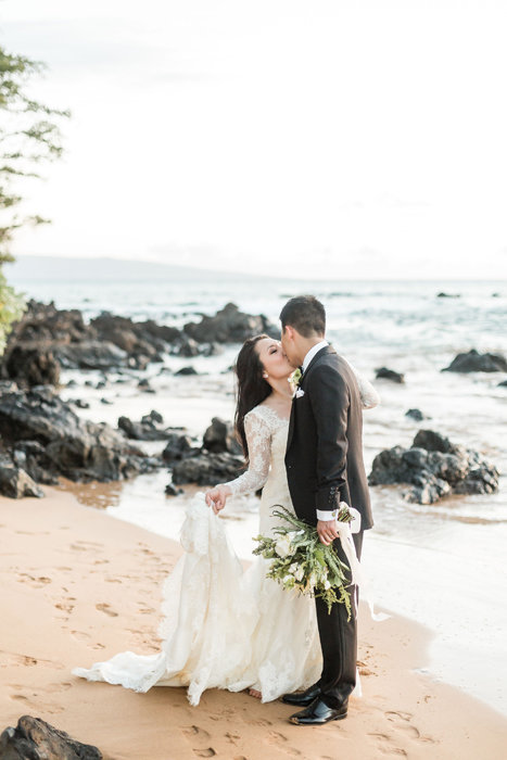 W0461_Haiku-Mill-wedding_Maui-Photographer_CaitlinCatheyPhoto_0212