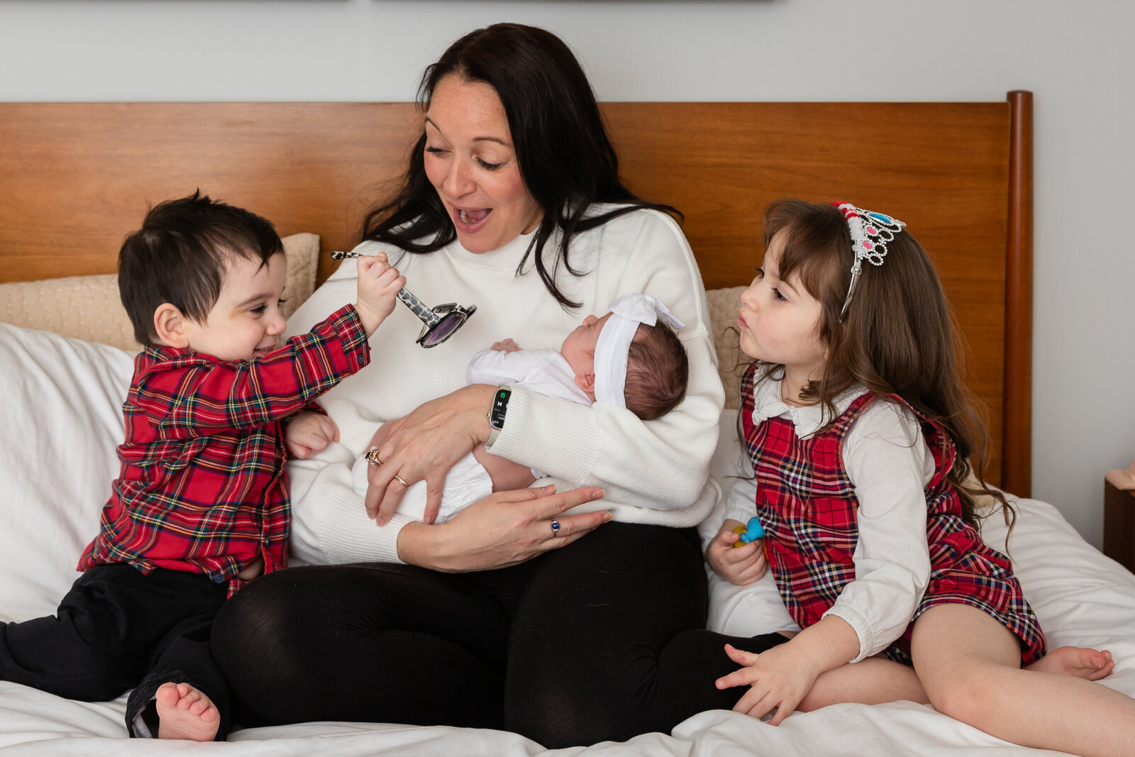 mom-with-kids-new-jersey-newborn-photographers