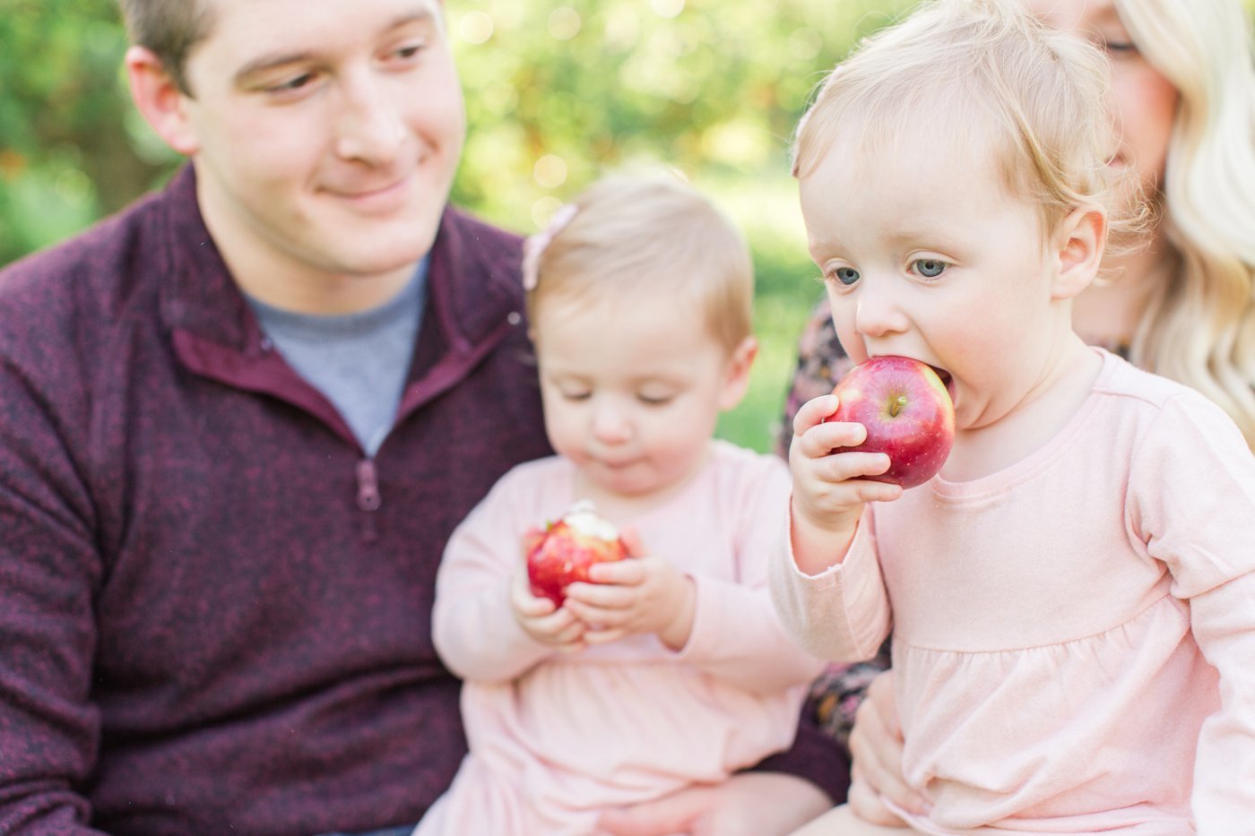fall-the-apple-farm-victor-new-york-family-portrait-15