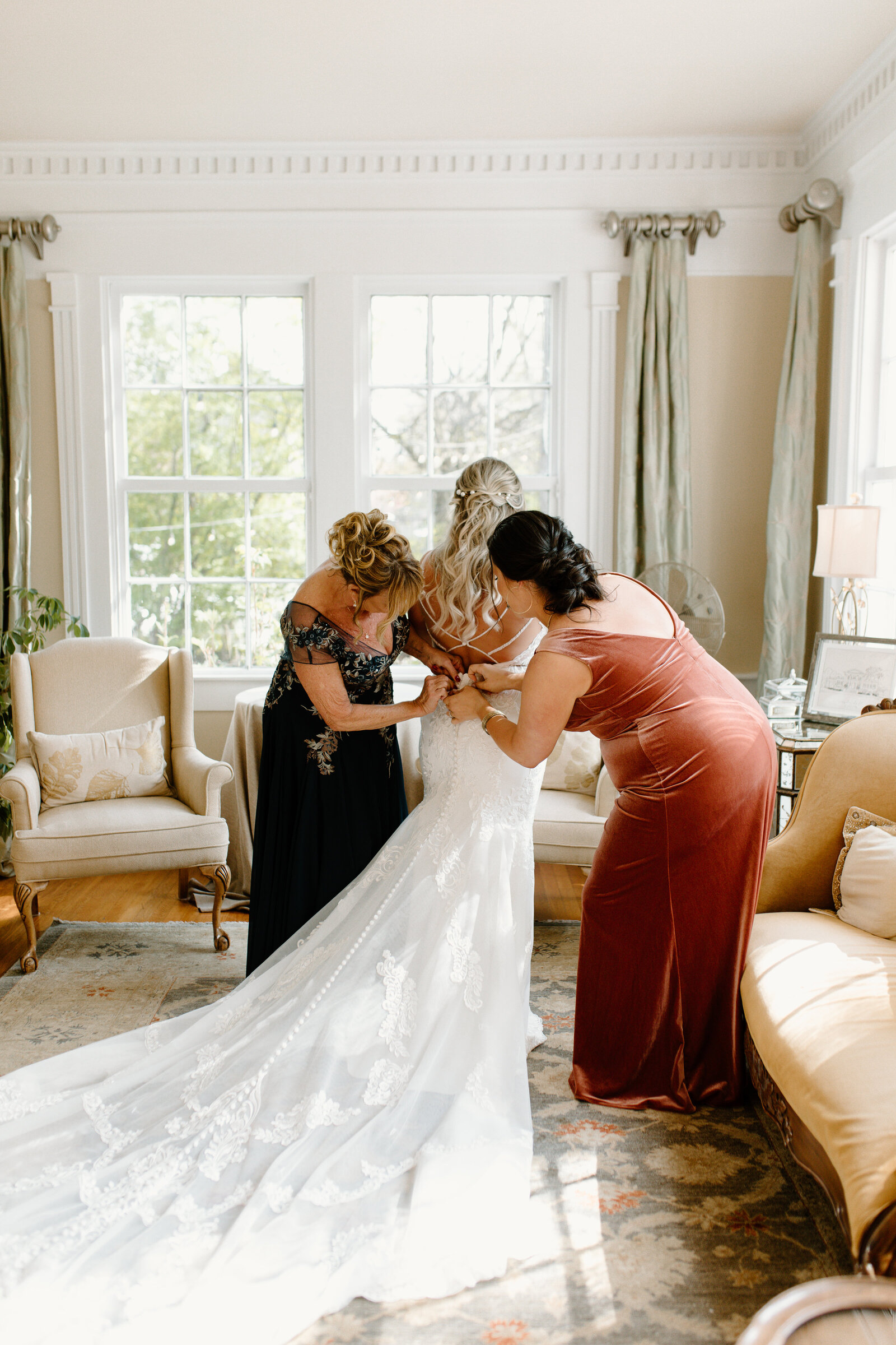 lindsey-mckinnon-photography-jewel-tone-spring-wedding-jenn-and-david-roswell-georgia-333