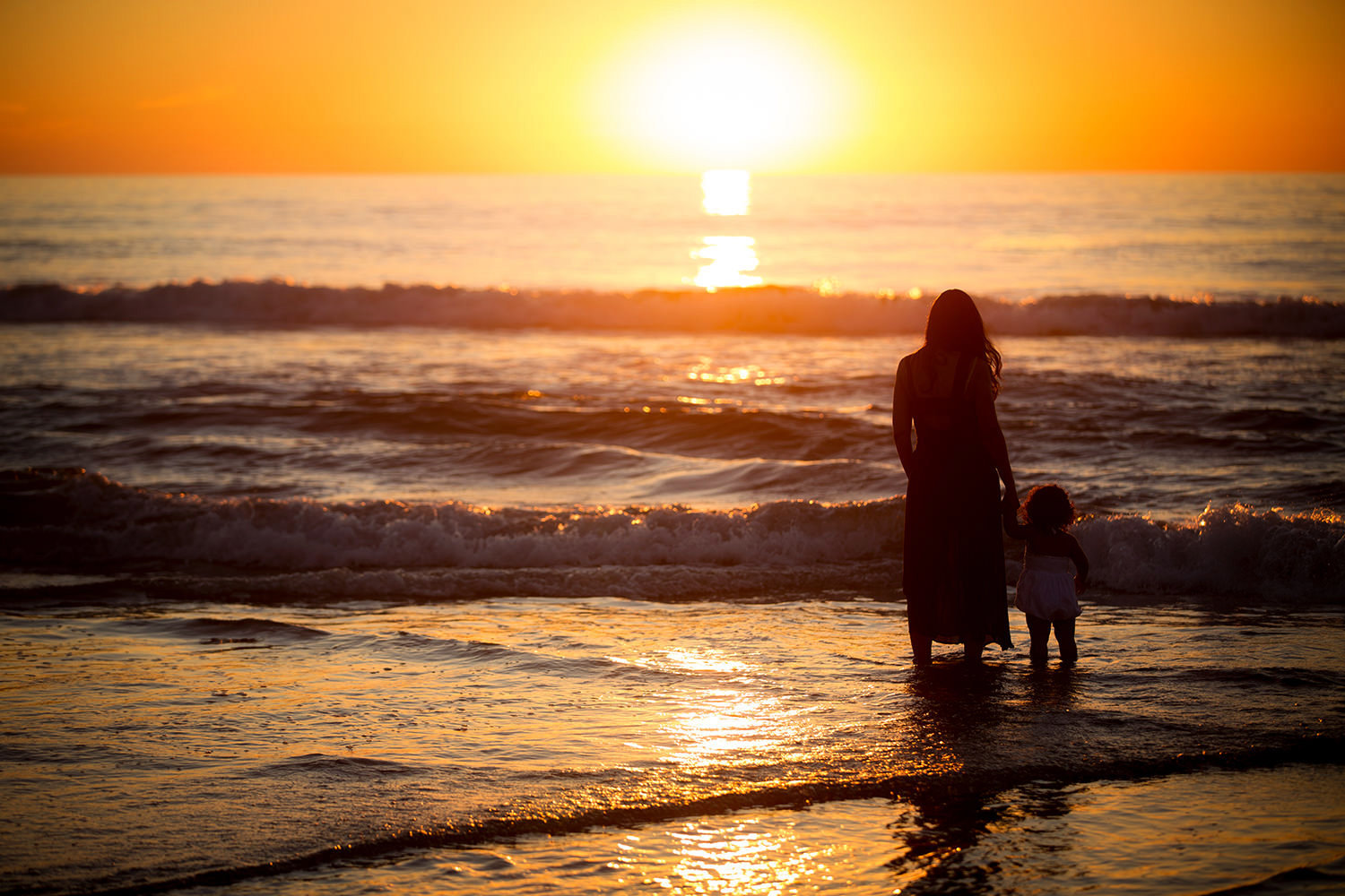 san diego family photography | mom and daughter at sunset