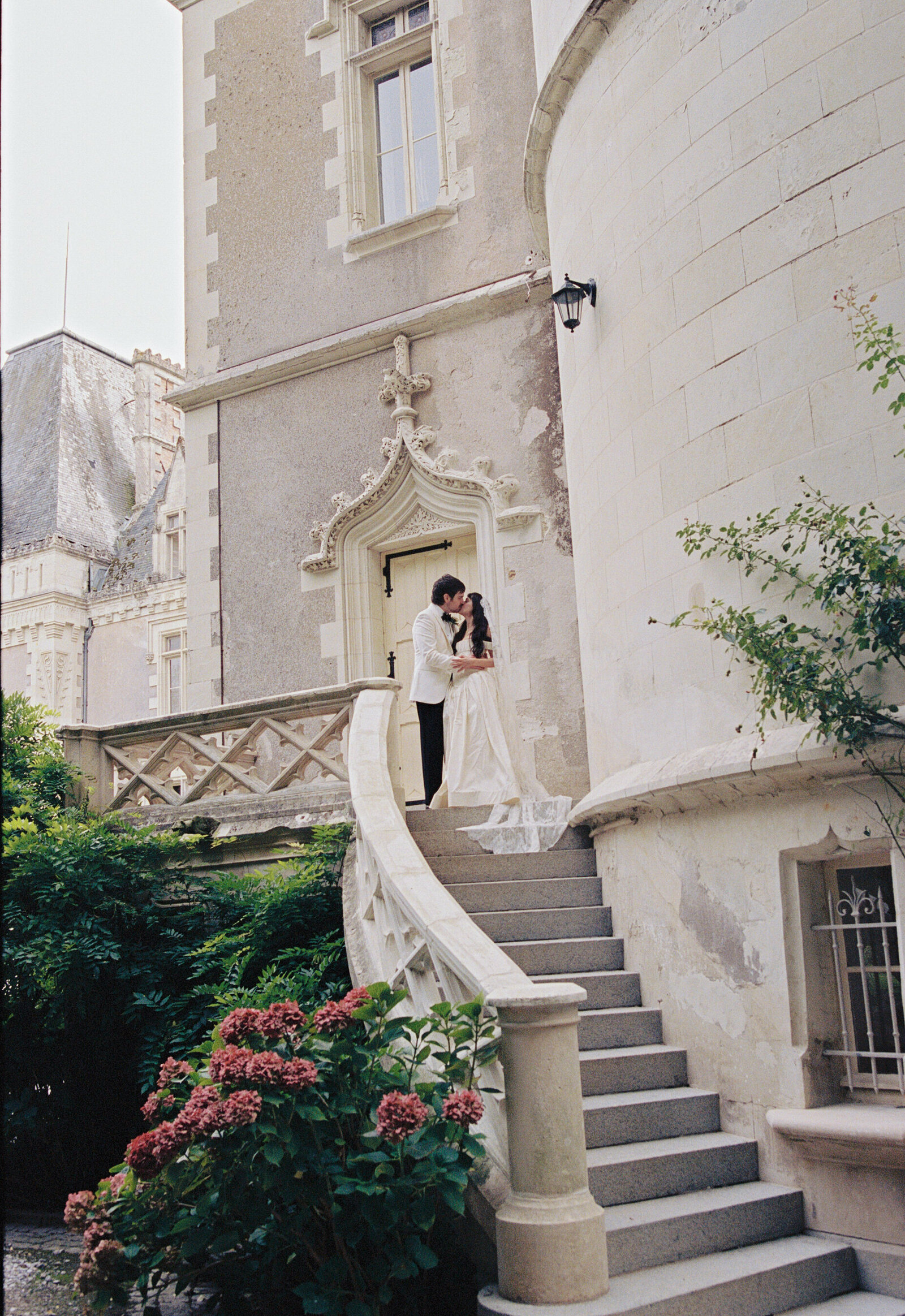 Film-Wedding-Photographer-Zara-Staples-Weddings115