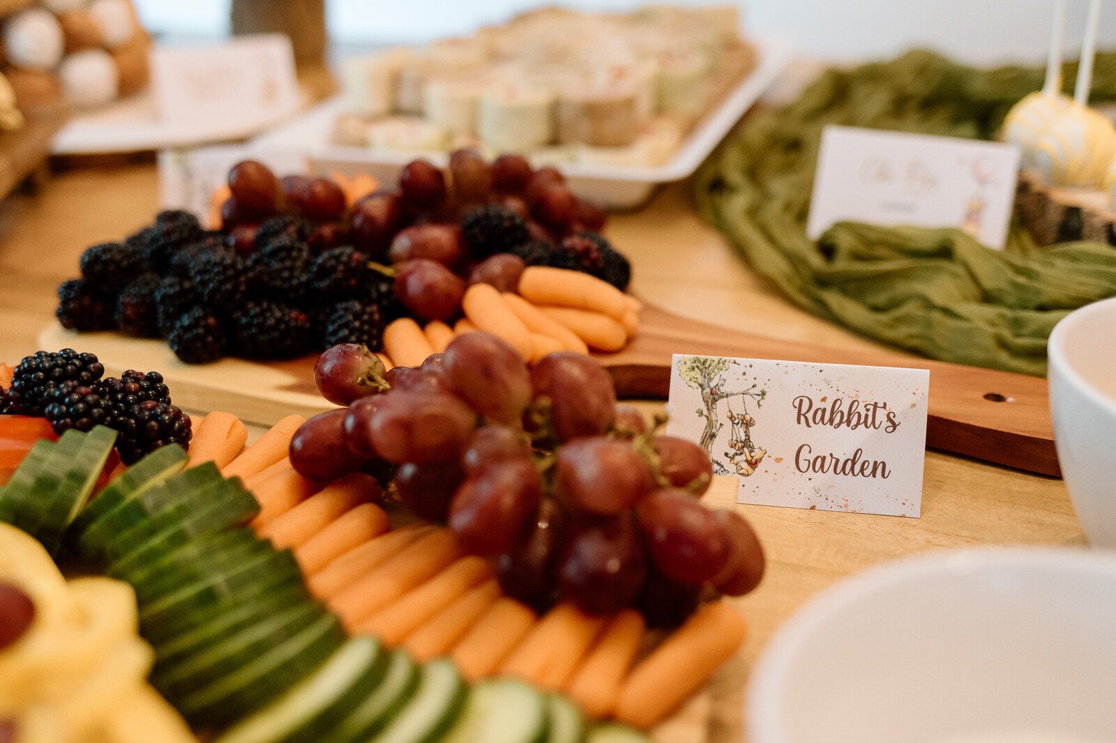 winnie-the-pooh-smash-cake-party-photography (10)