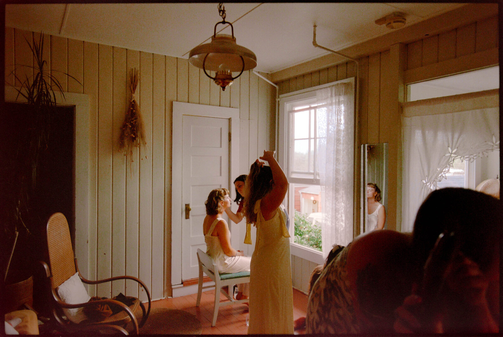 Jess-Buckley-Photo-FILM-Wedding-Coast-Lodge-4